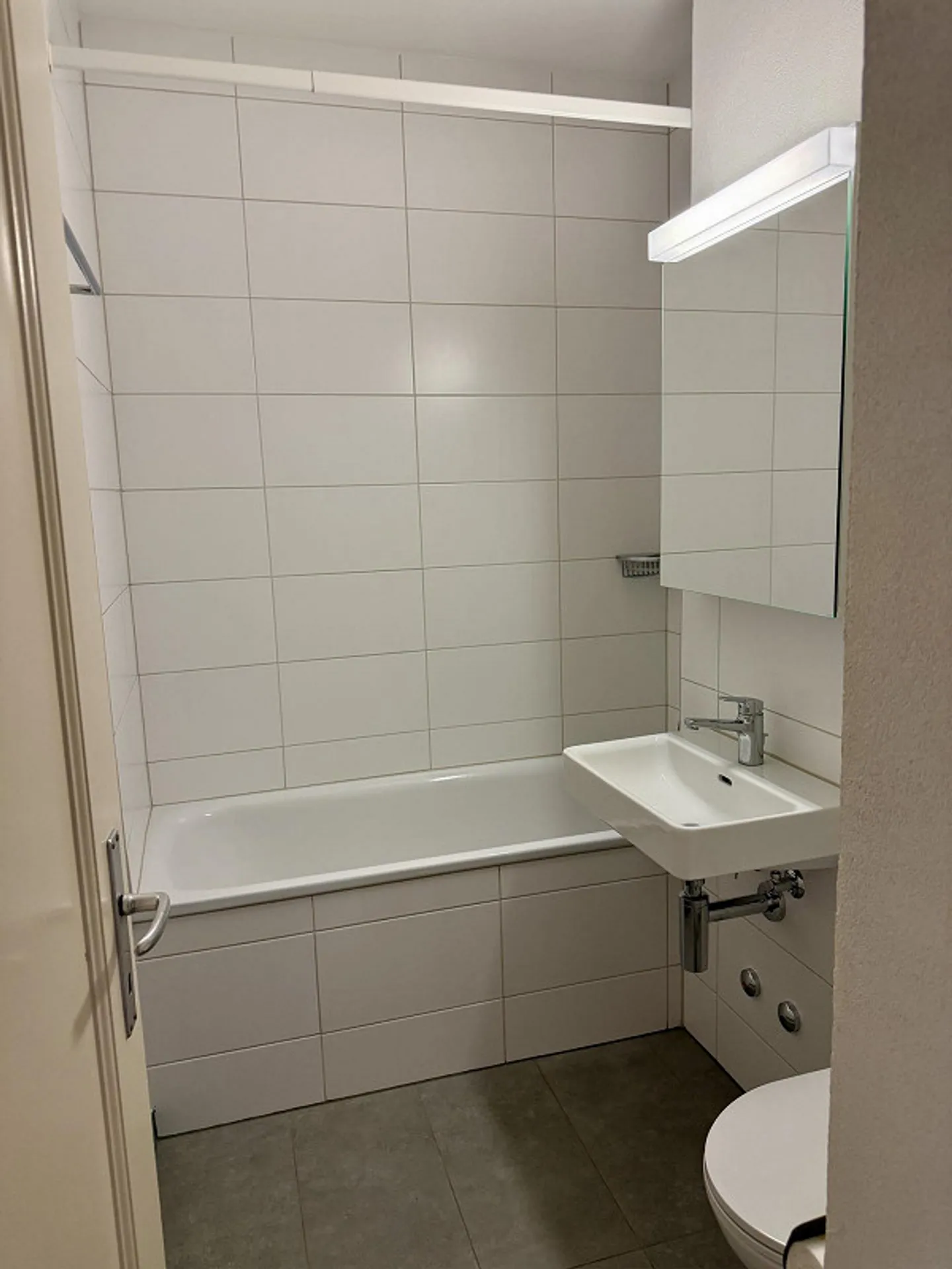Appartamento accogliente di 2,0 stanze con balcone in affitto nel parco di Büren! - Foto 4 di 7