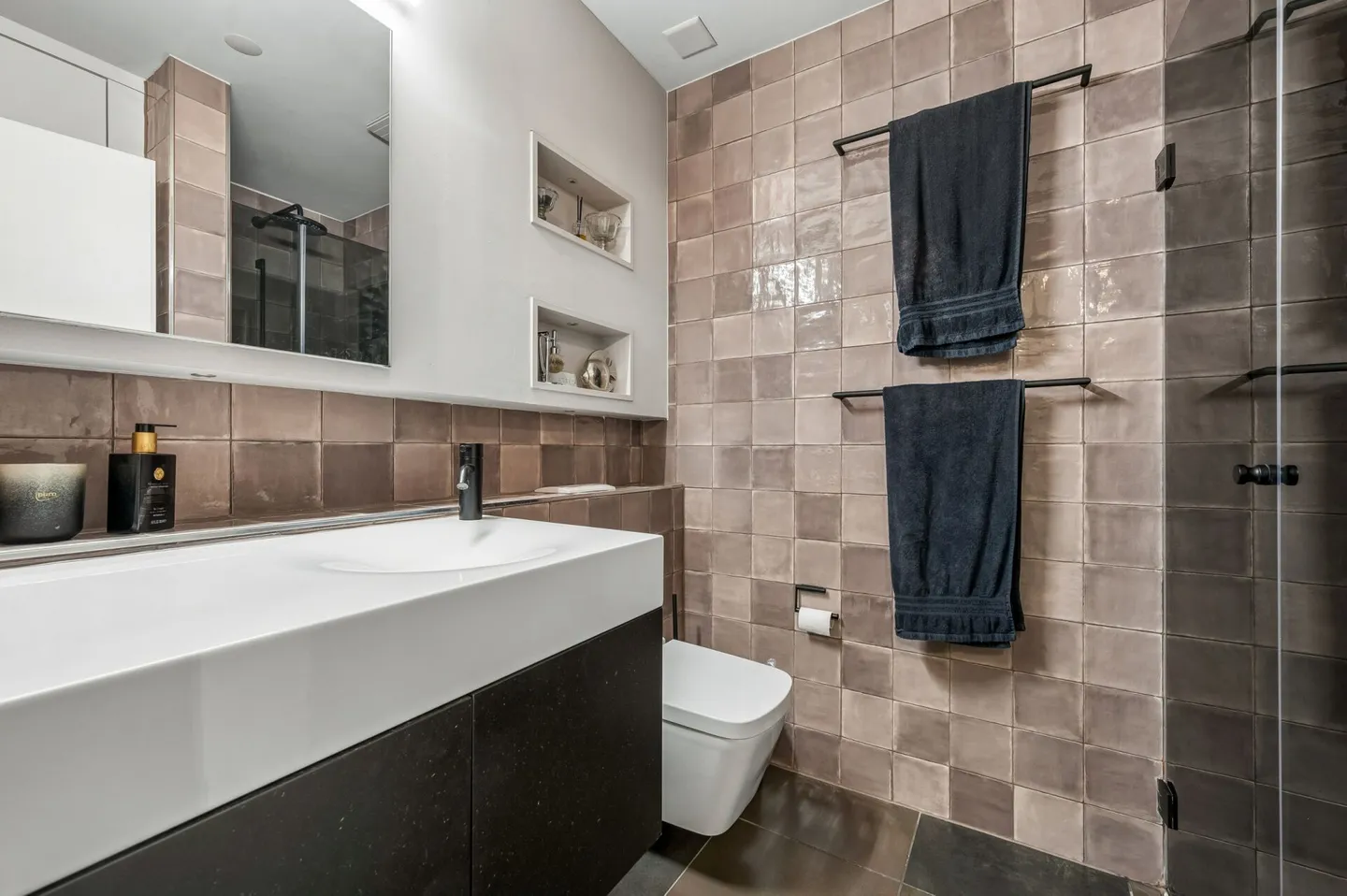 Moderne 4.5-Zimmer-Wohnung mit optionalem Zusatzraum und variabler Grundrisslösung - Foto 8 von 13