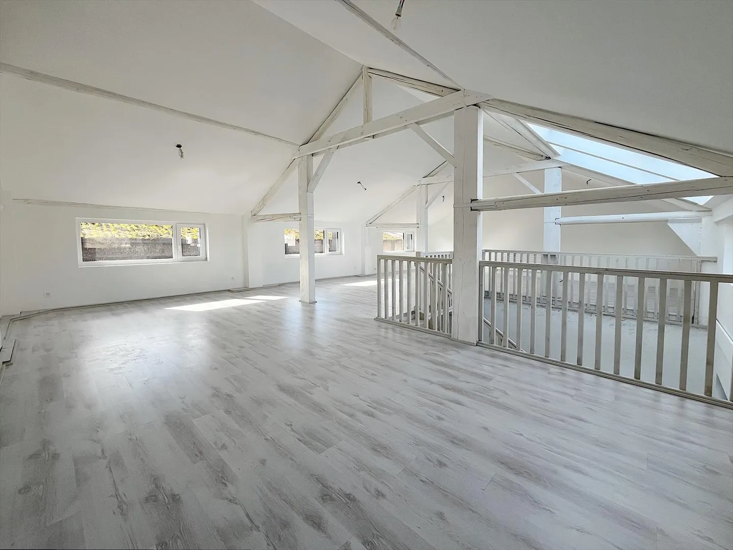 Schönes neues Duplex-Atelier in der Nähe des Bahnhofs - Foto 4 von 7