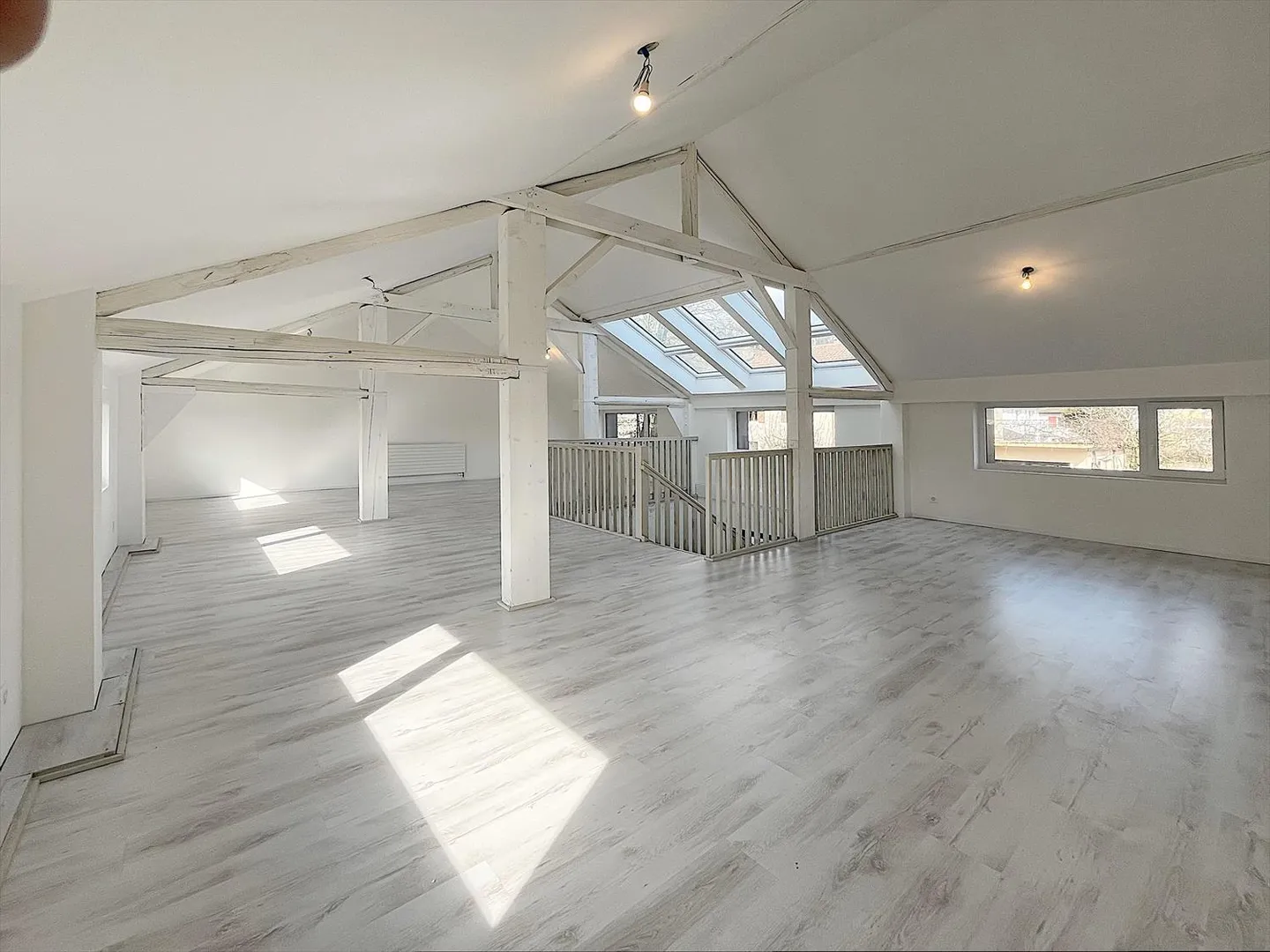 Schönes neues Duplex-Atelier in der Nähe des Bahnhofs - Foto 5 von 7