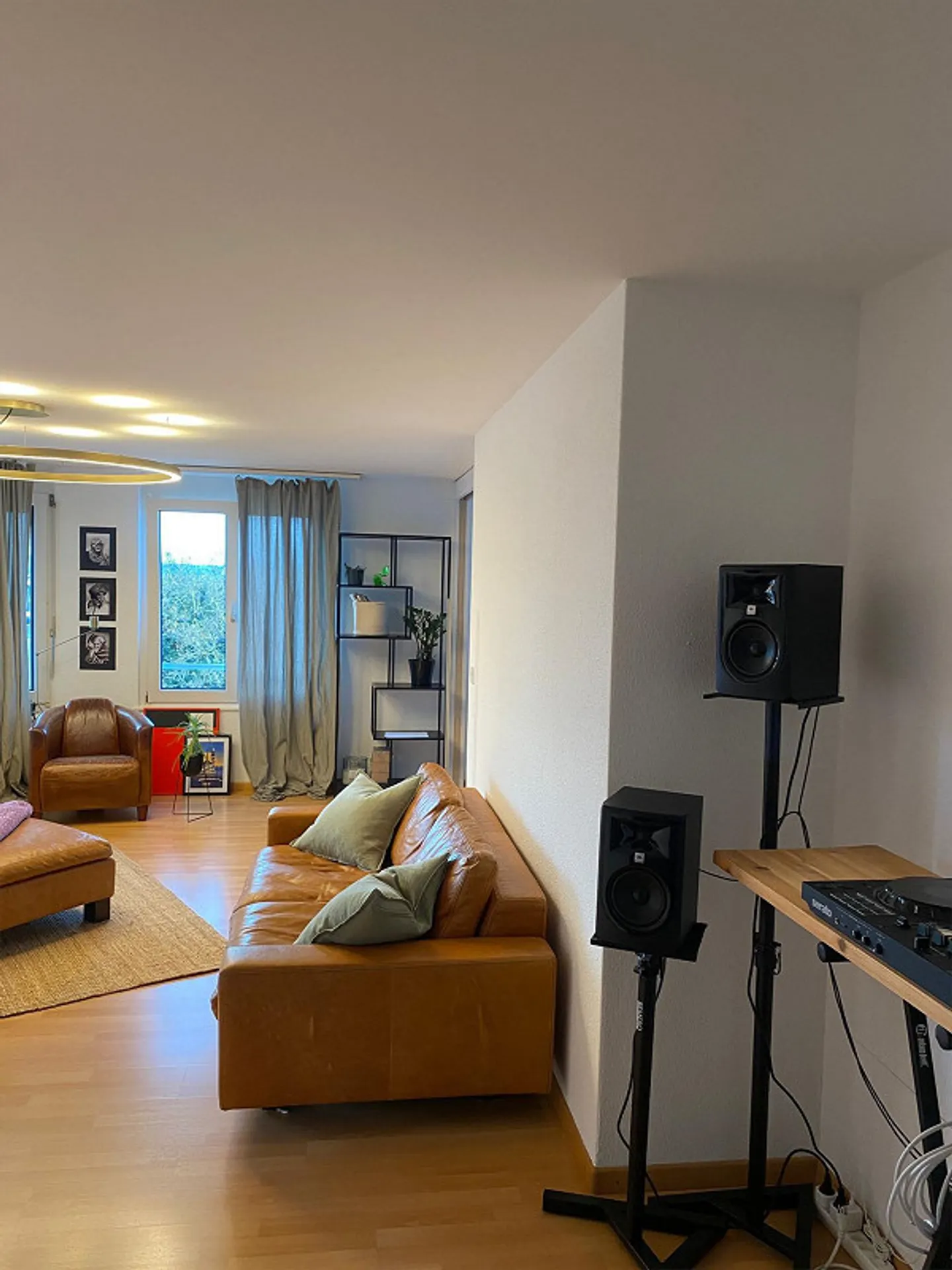 2 ½ Room Apartment in Lachen SZ - Photo 2 of 8