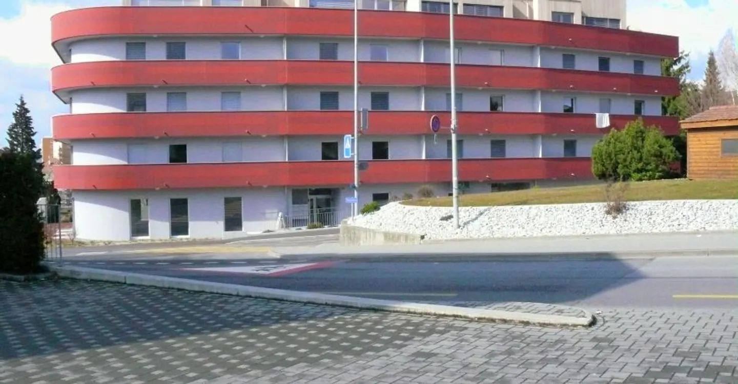 Parking space in Düdingen - 5 minutes from the train station - Photo 2 of 2