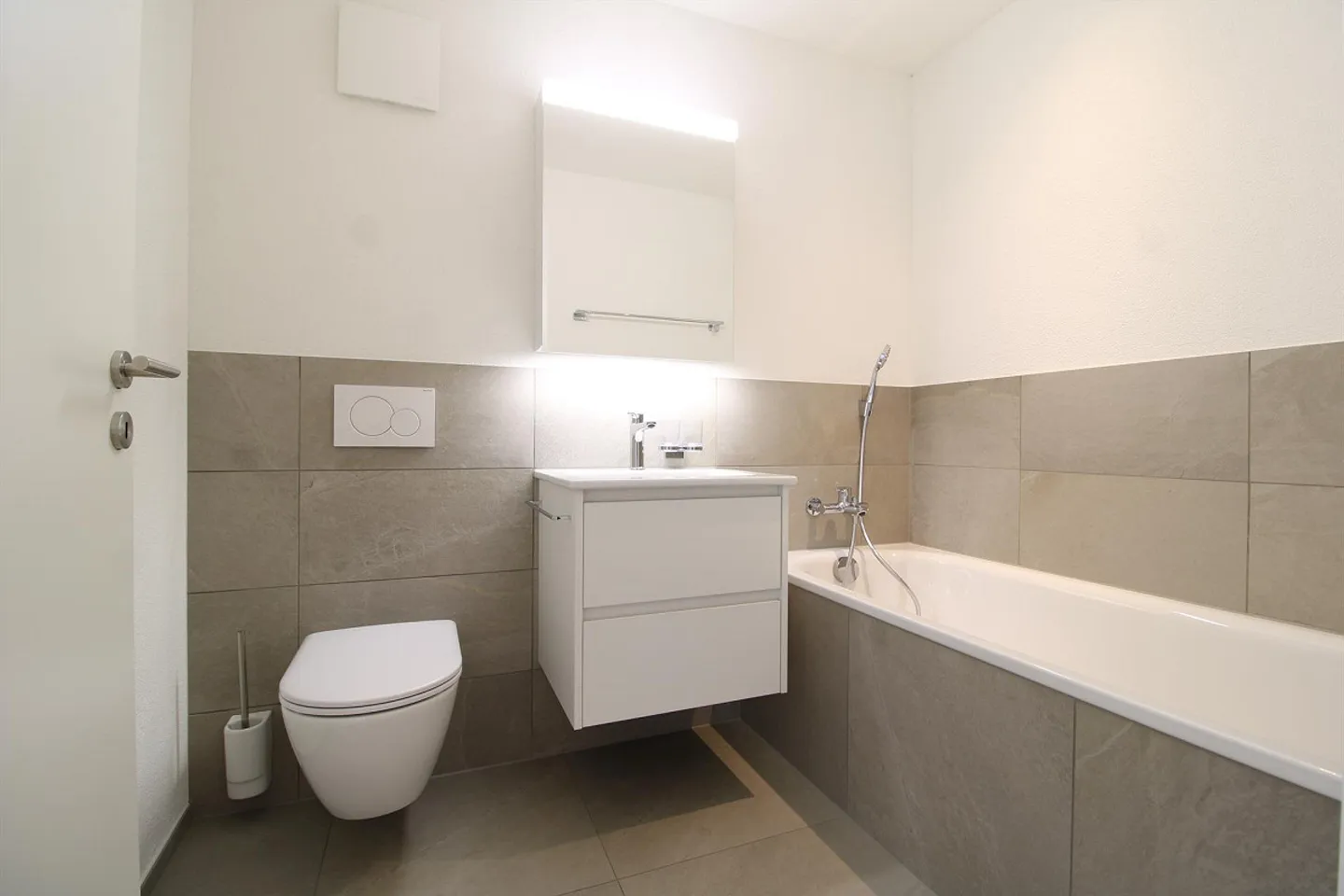 4.5 Room New Apartment Tanneggerpark - Photo 8 of 15