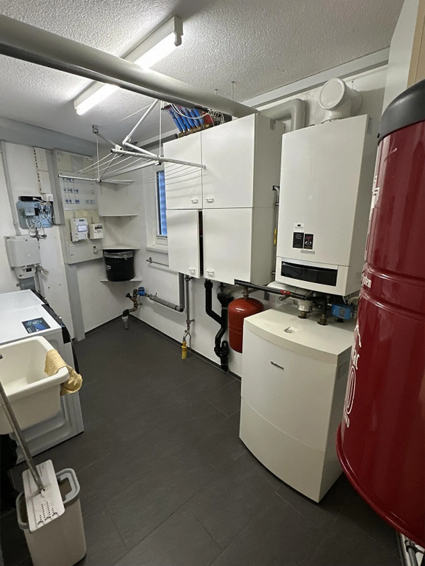 Spacious 5.5-room single-family house with garden & large terrace - Photo 17 of 24