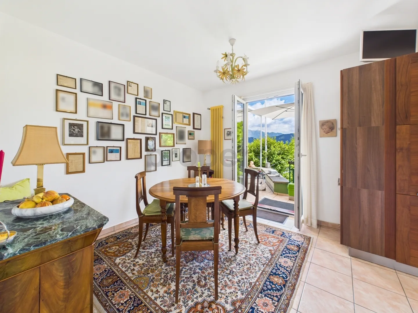 Incantevole villa con vista lago e piscina a Pura - Foto 5 di 13