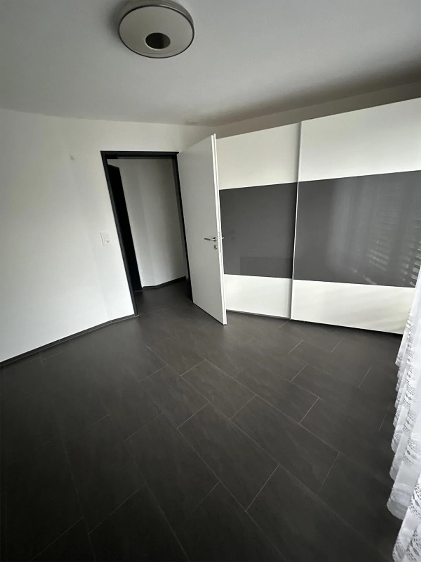 Spacious 5.5-room single-family house with garden & large terrace - Photo 19 of 24