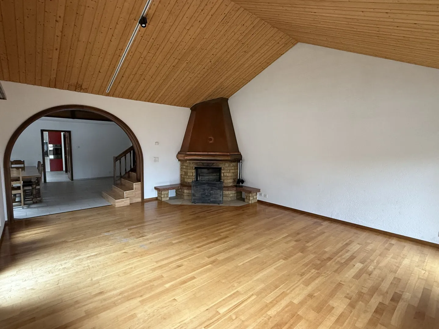 Ampio appartamento duplex in attico su due piani - Foto 7 di 26