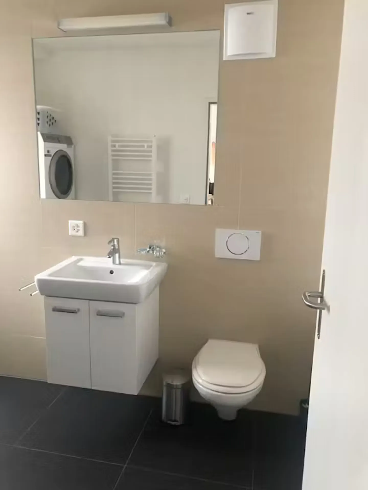 Chic Apartment in Zürich - Photo 8 of 10