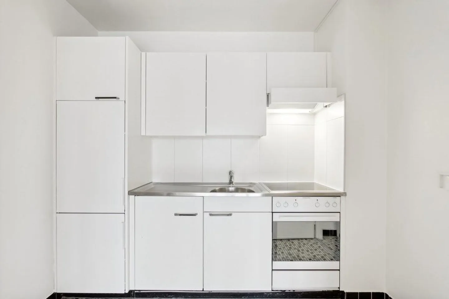 Are you looking for an apartment close to all amenities? - Photo 6 of 9