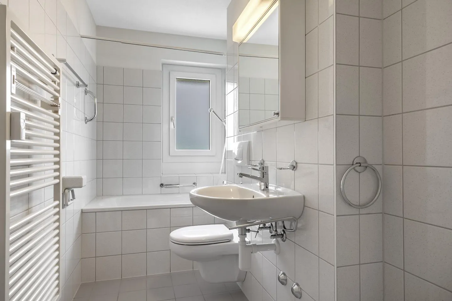 Bright 3-Room Apartment in Zurich - Photo 5 of 9