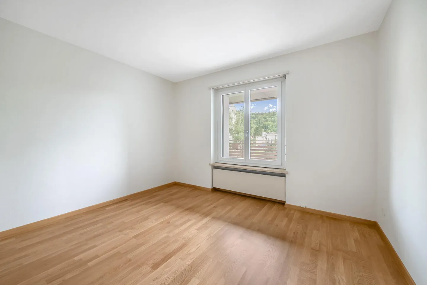Bright 3-Room Apartment in Zurich - Photo 4 of 9