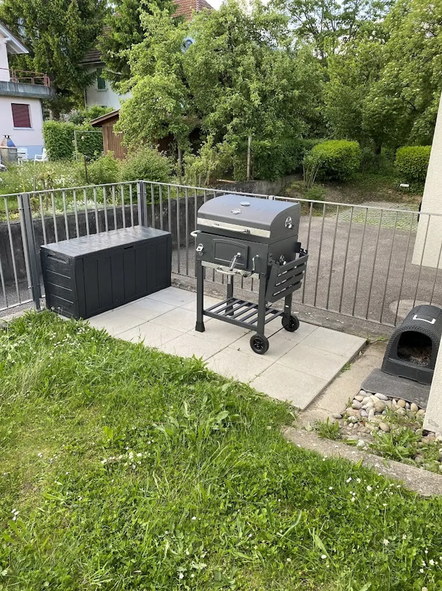 Helle Wohnung mit Gartenistzplatz - Foto 2 di 8