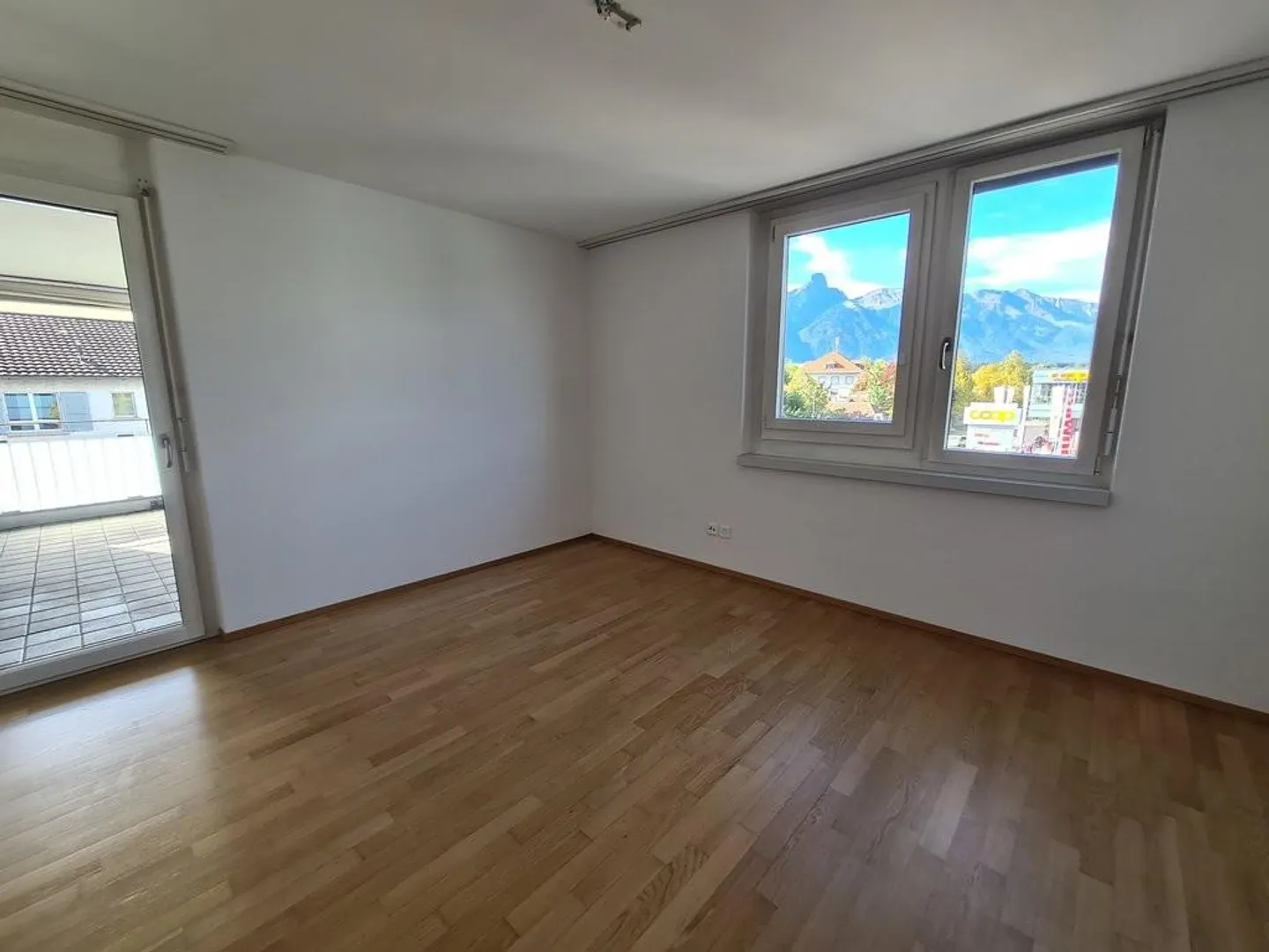 Appartamento spazioso con panorama montano! - Foto 4 di 9