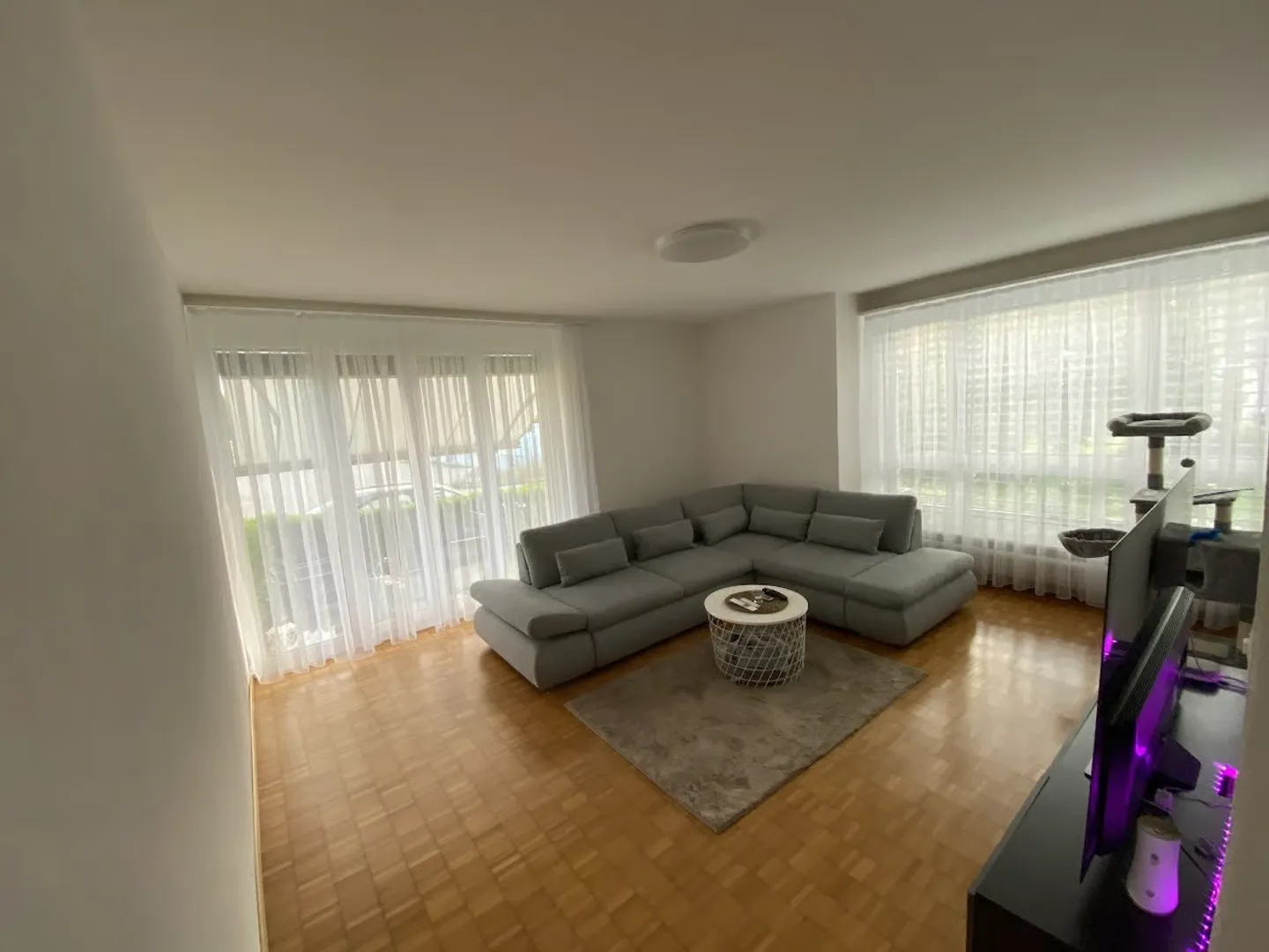 Helle Wohnung mit Gartenistzplatz - Foto 4 di 8