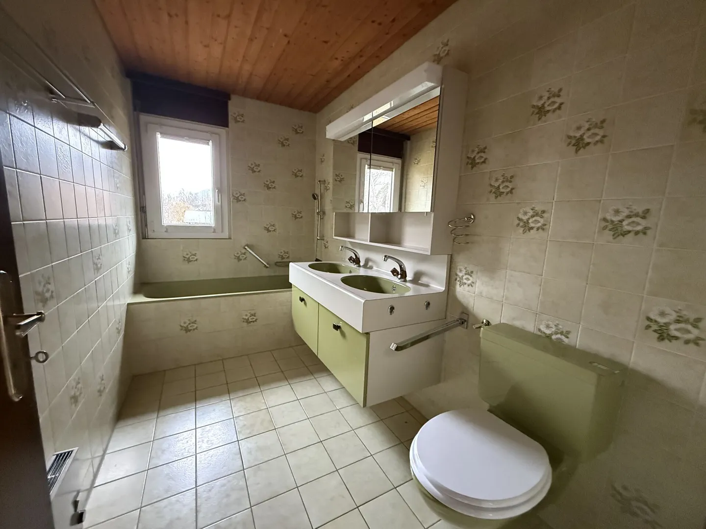 Ampio appartamento duplex in attico su due piani - Foto 10 di 26