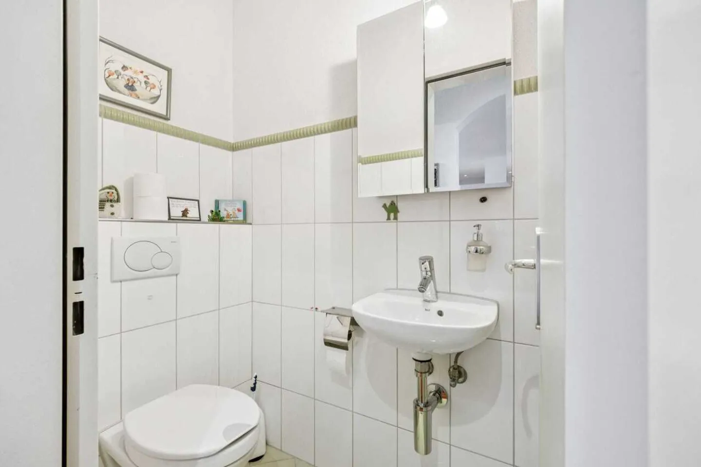 Excellent Home & Top Location - Photo 11 of 13