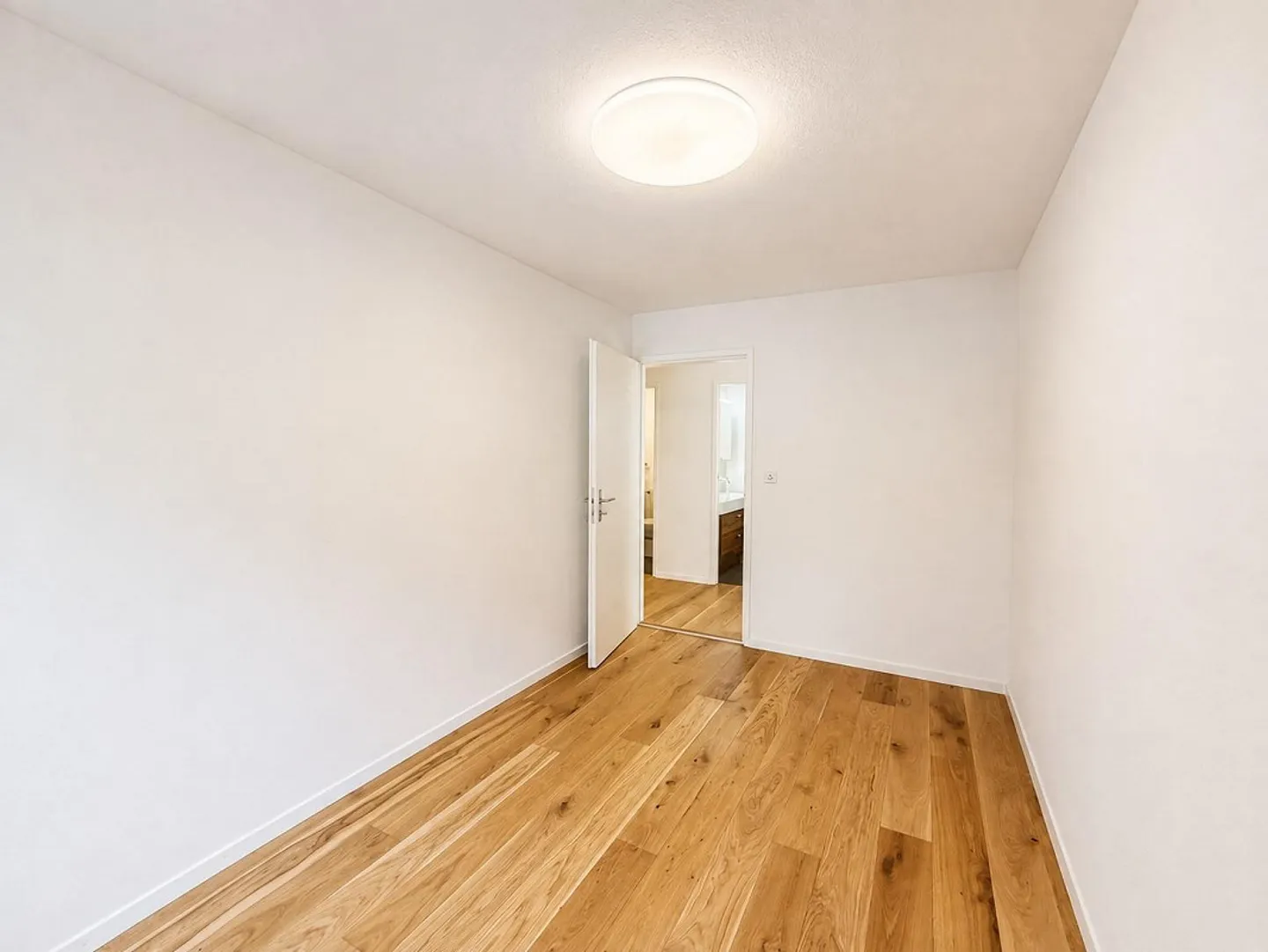 Charmante appartement 4 pièces dans un emplacement calme à Adliswil - Photo 9 sur 10
