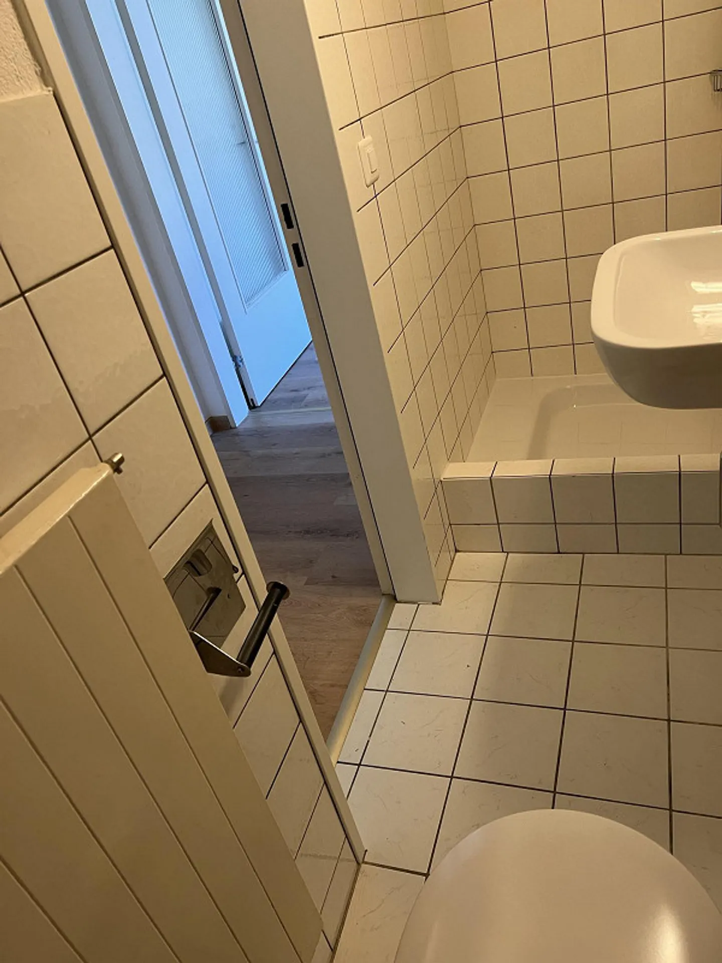 2 Room Apartment - Photo 4 of 9