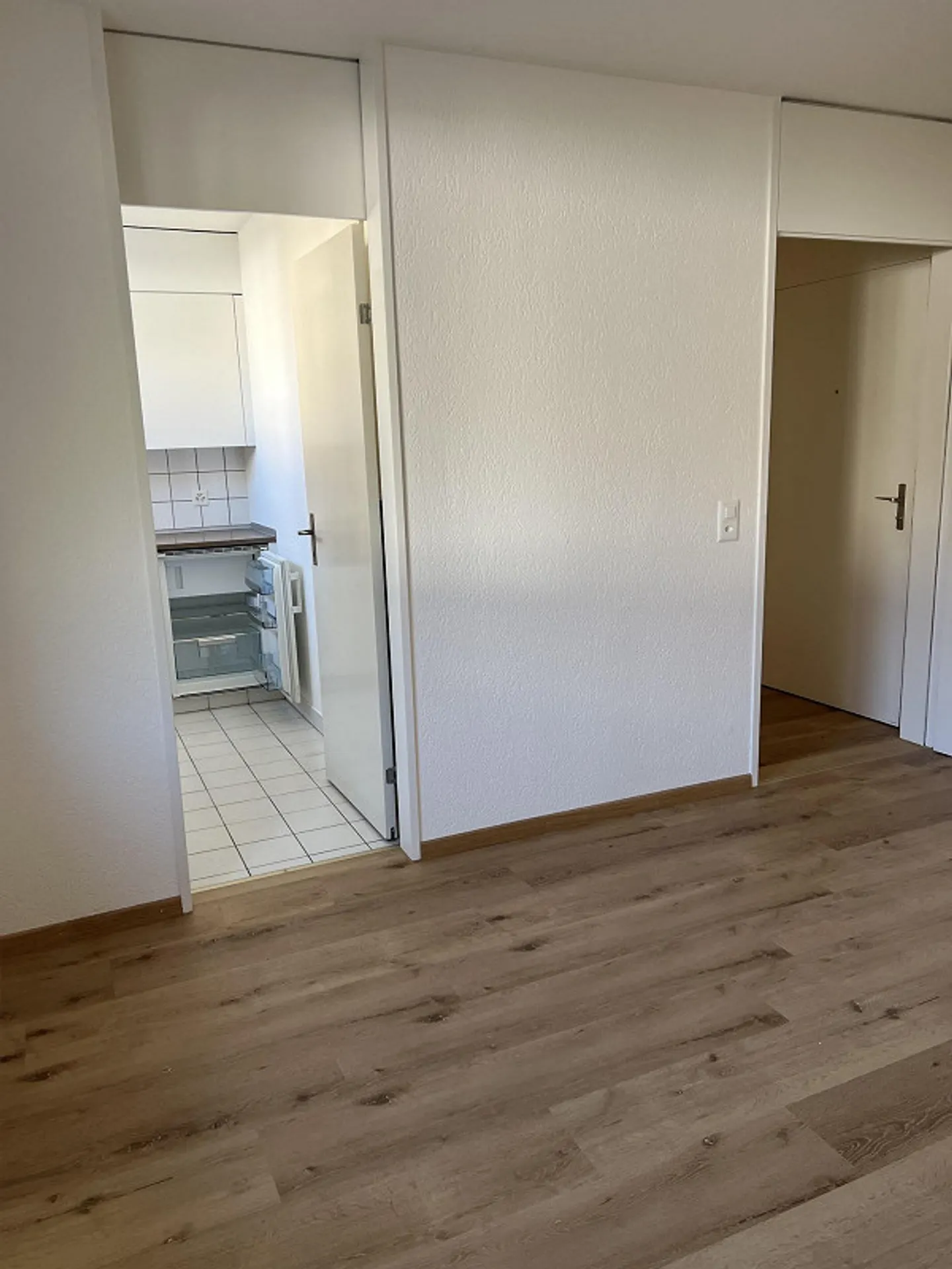 2 Room Apartment - Photo 5 of 9