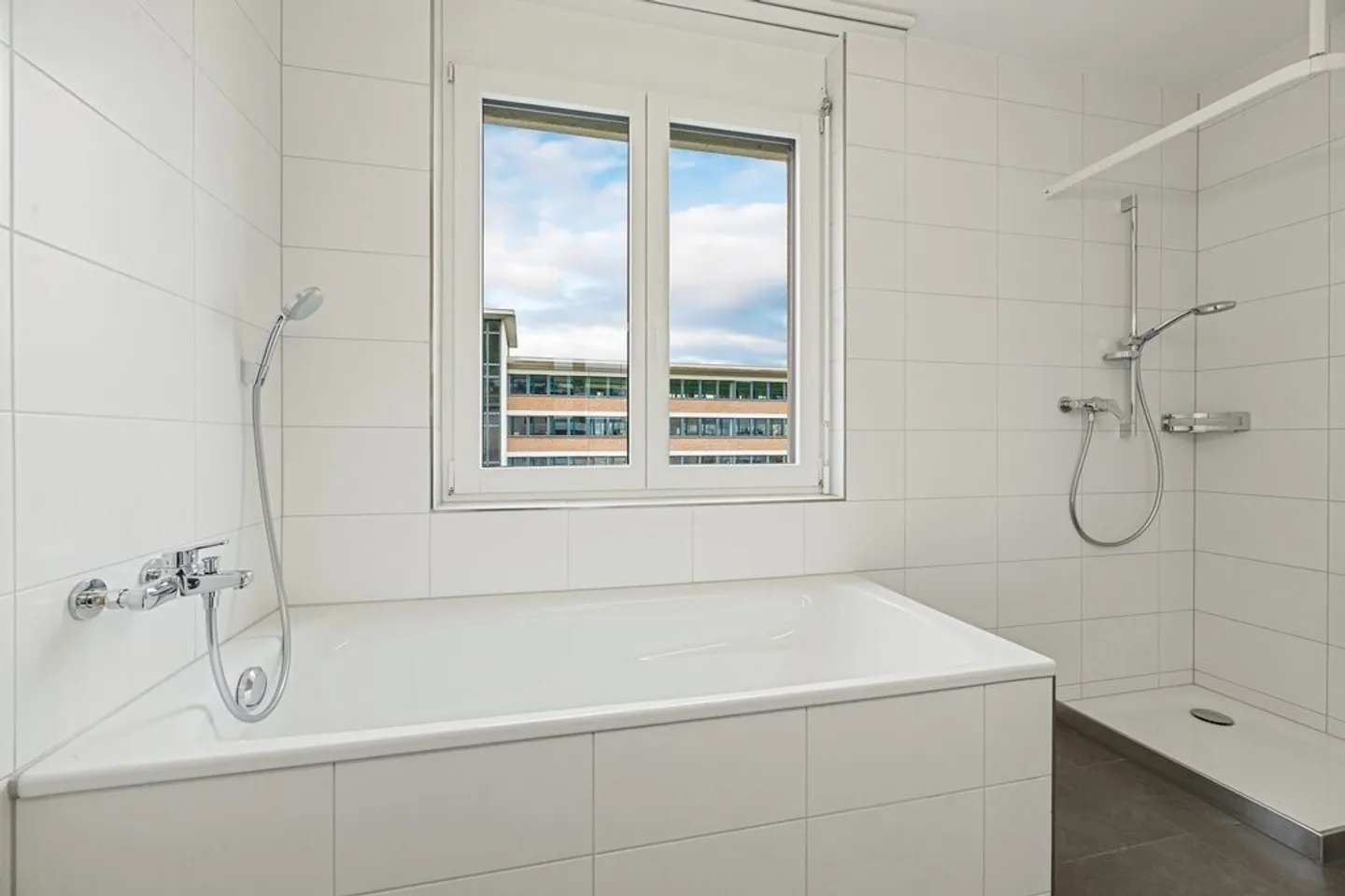 Appartement familial ensoleillé dans le vert - Photo 9 sur 12