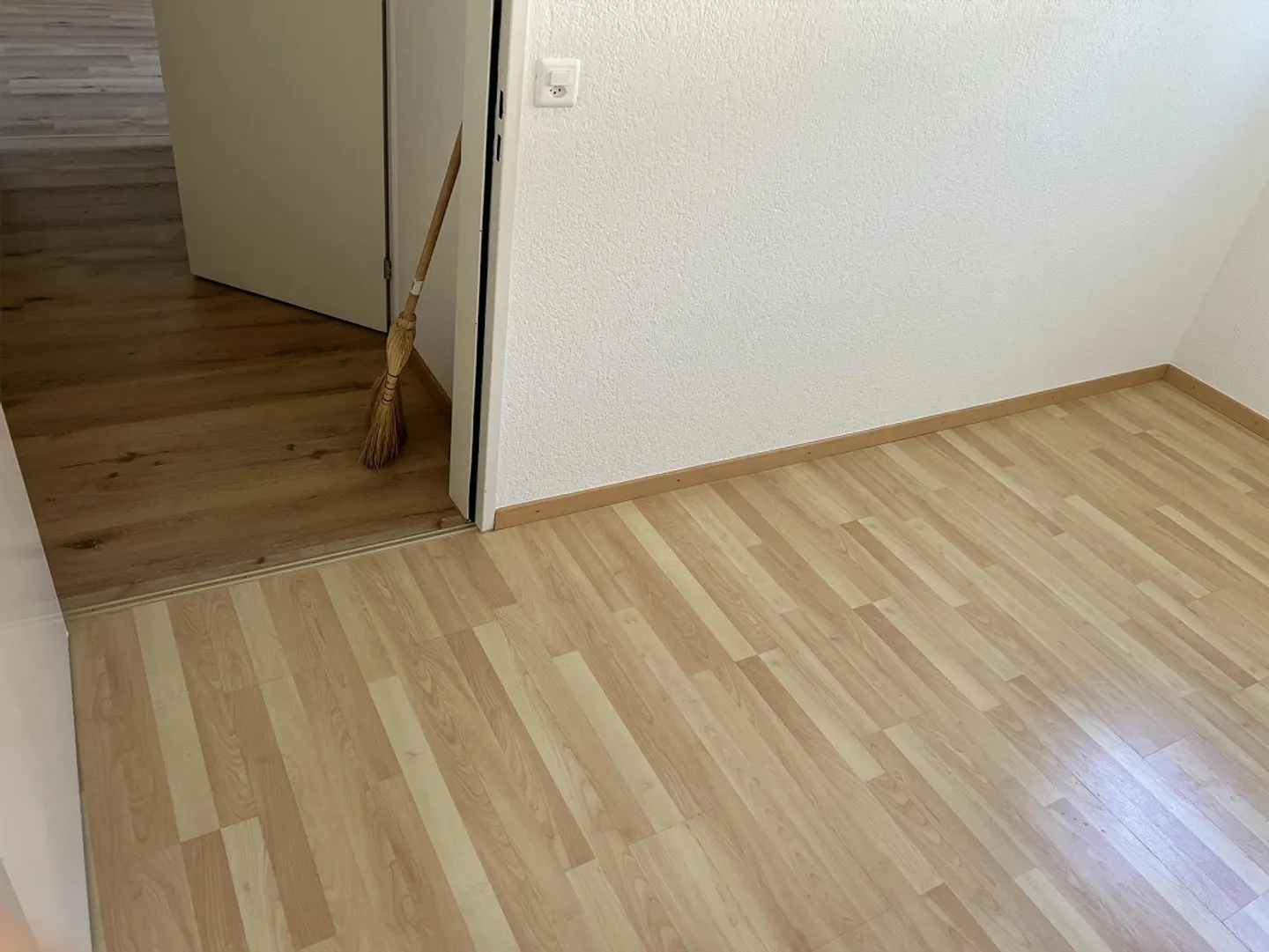 2 Room Apartment - Photo 8 of 9
