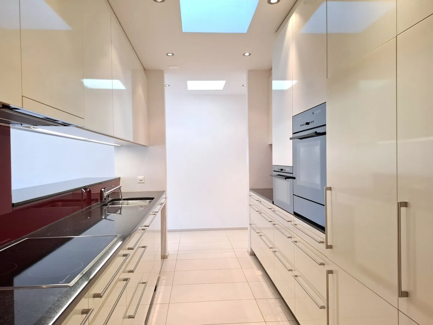 154 m² Living Comfort with Best Accessibility - Photo 5 of 9