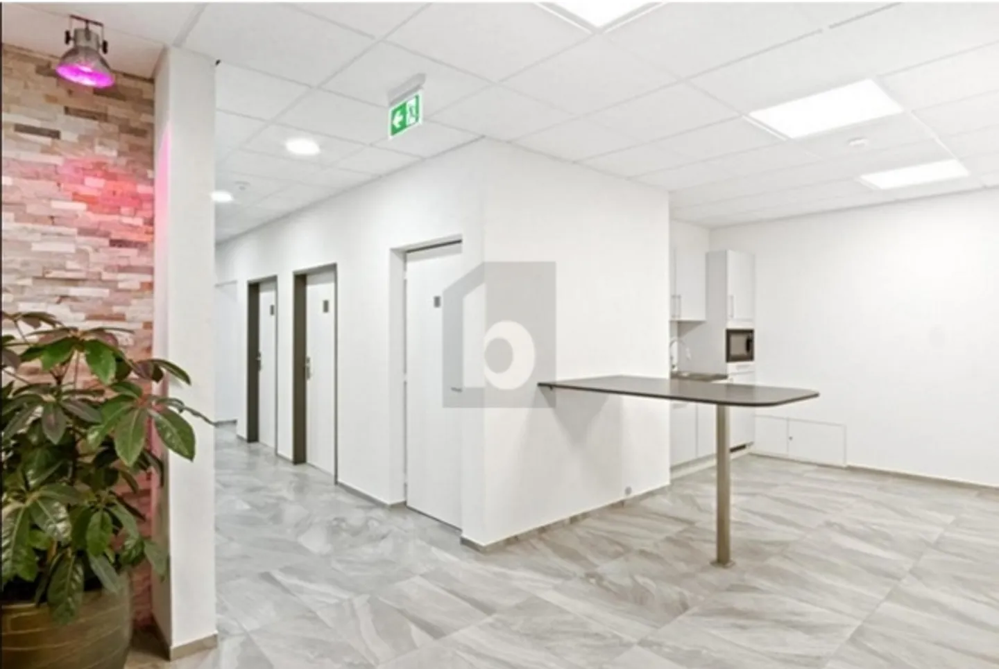 «GROSSZÜGIGES UND ATTRAKTIVES BÜRO» - Foto 3 von 6