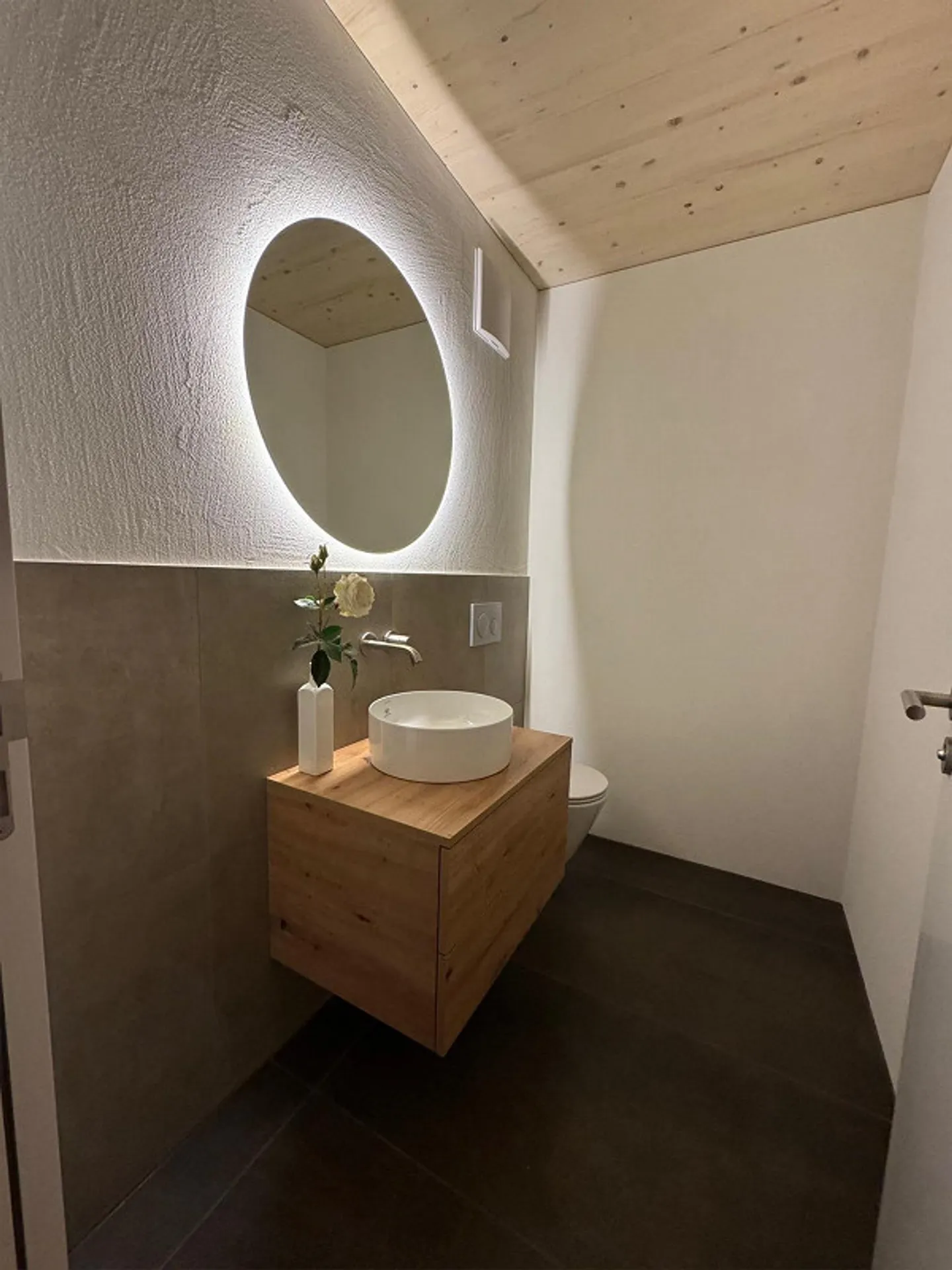 3 Zimmer Neubauwohnung mit hohem Ausbaustandard im Grünen - Foto 4 di 14