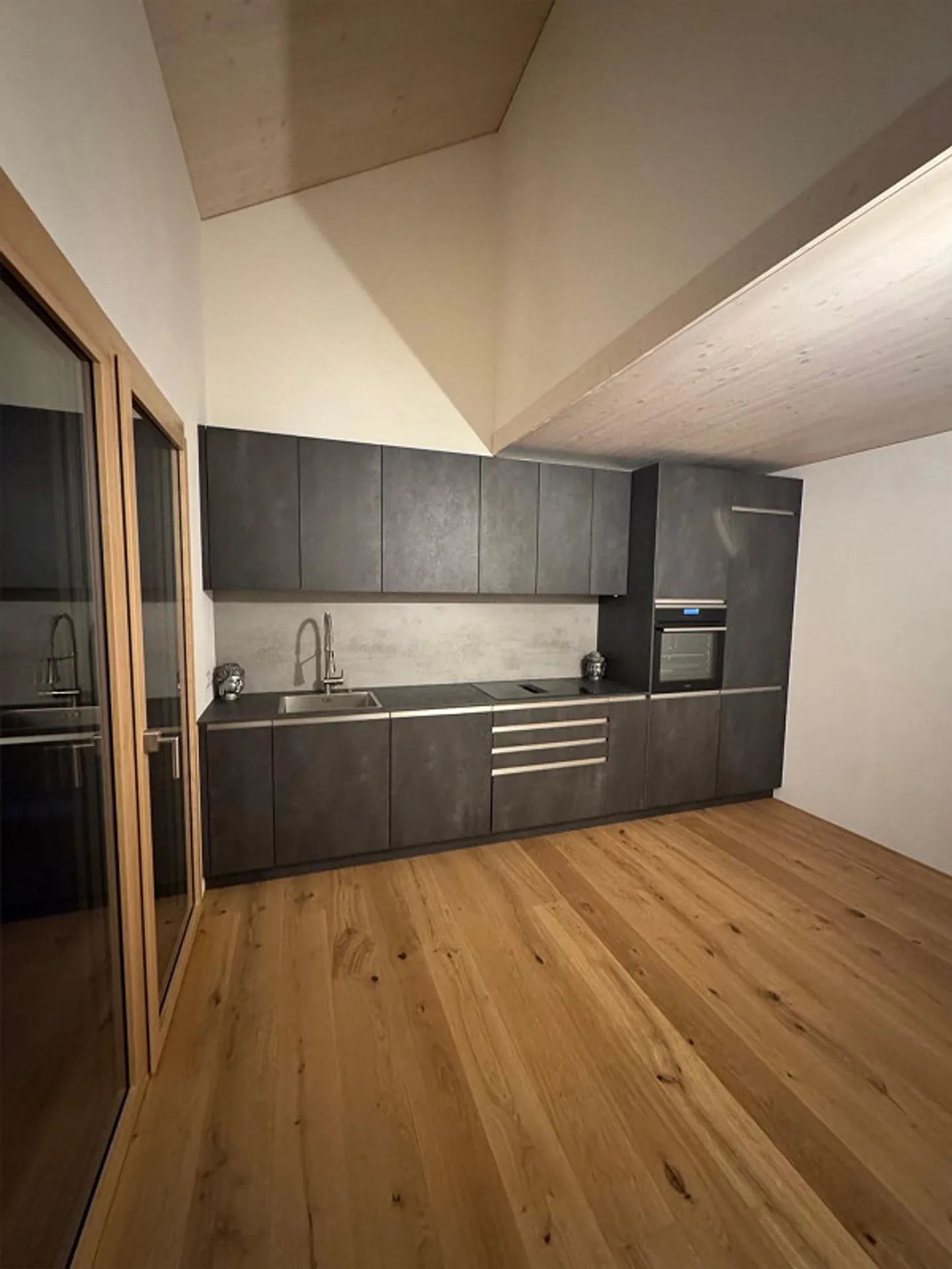 3 Zimmer Neubauwohnung mit hohem Ausbaustandard im Grünen - Foto 3 di 14