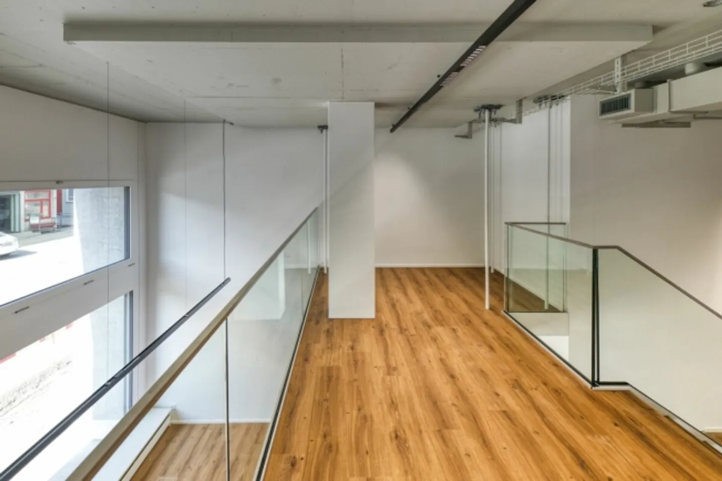 Zones de services Lyssachstrasse 48a - Photo 6 sur 11