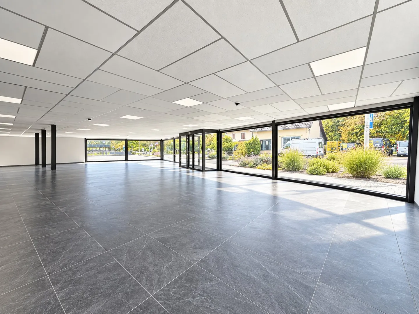 Spacious Commercial Space - Photo 2 of 22