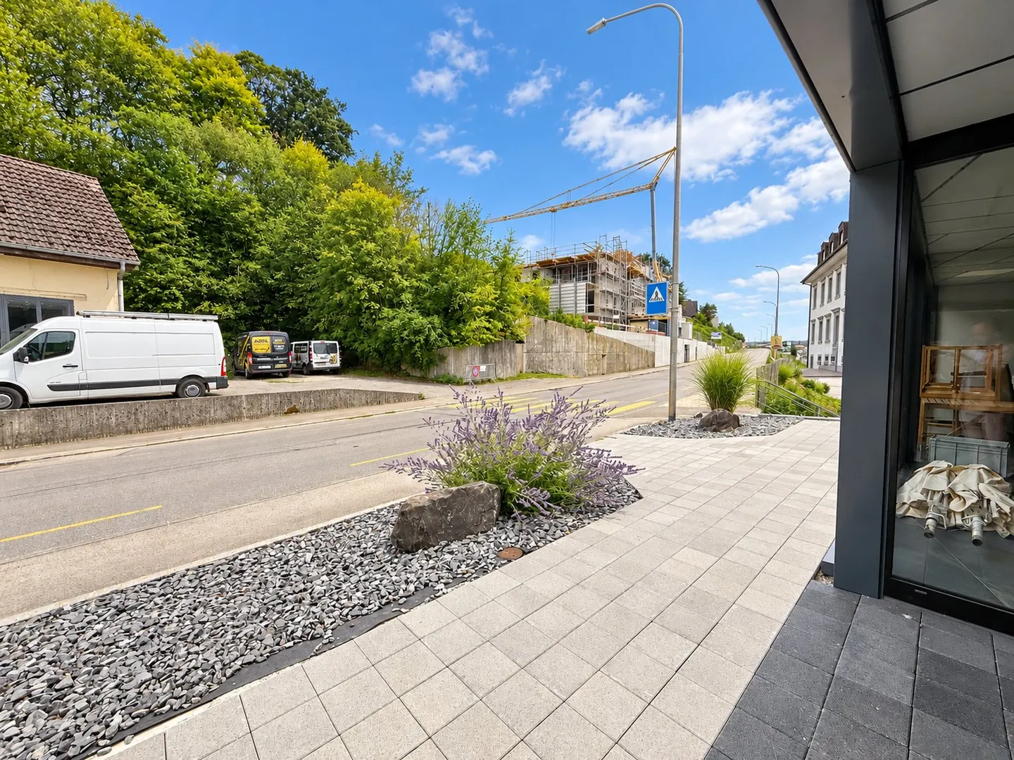 Spacious Commercial Space - Photo 11 of 22