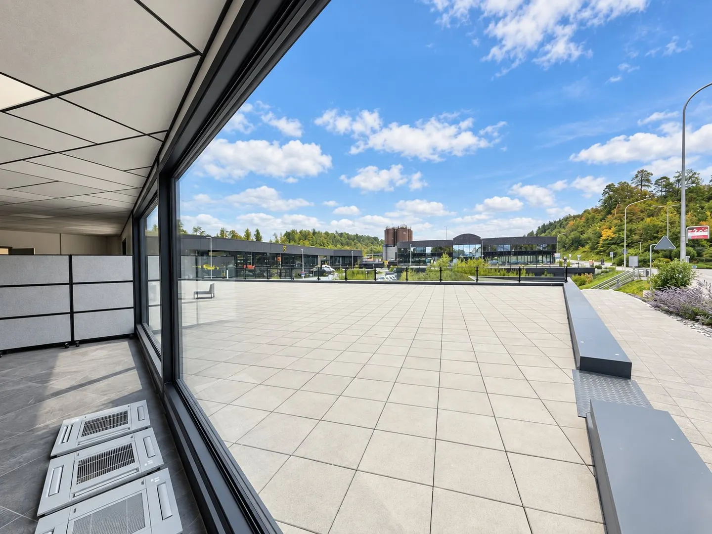 Spacious Commercial Space - Photo 14 of 22