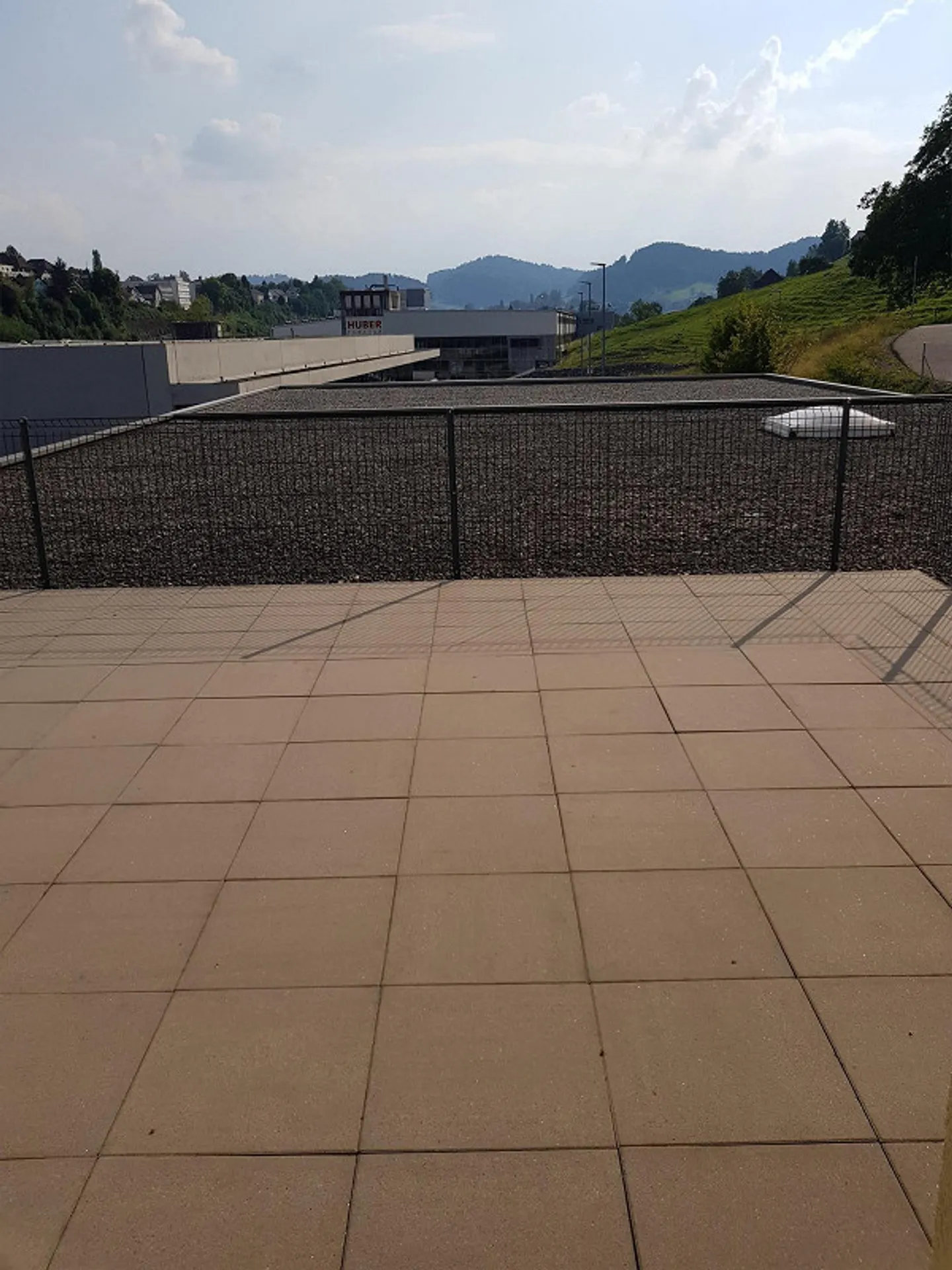 Grande appartement de 2,5 pièces avec terrasse - Photo 10 sur 12