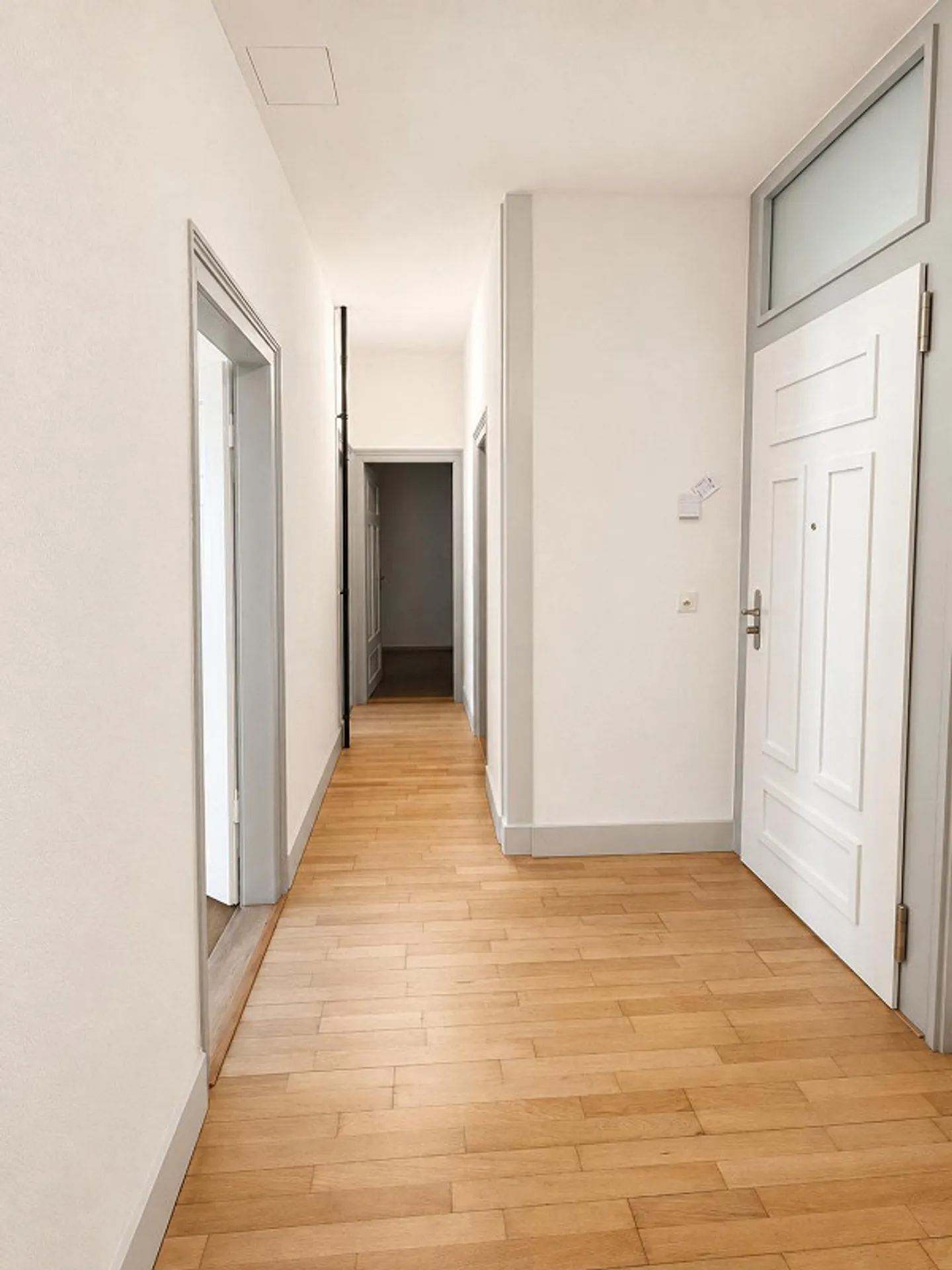 Living with historical character and modern comfort - Photo 11 of 13