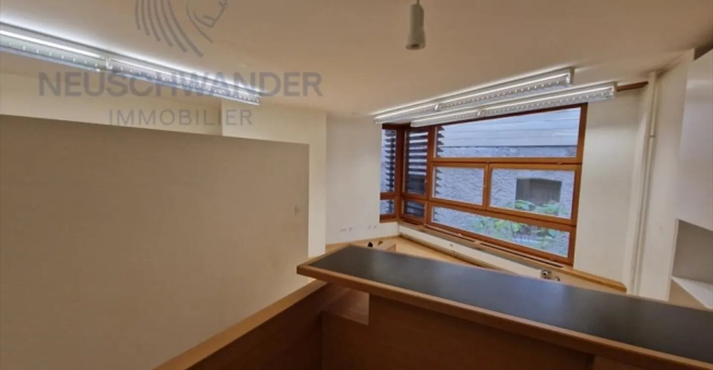 Mischgenutztes Gebäude mieten - Foto 3 von 5