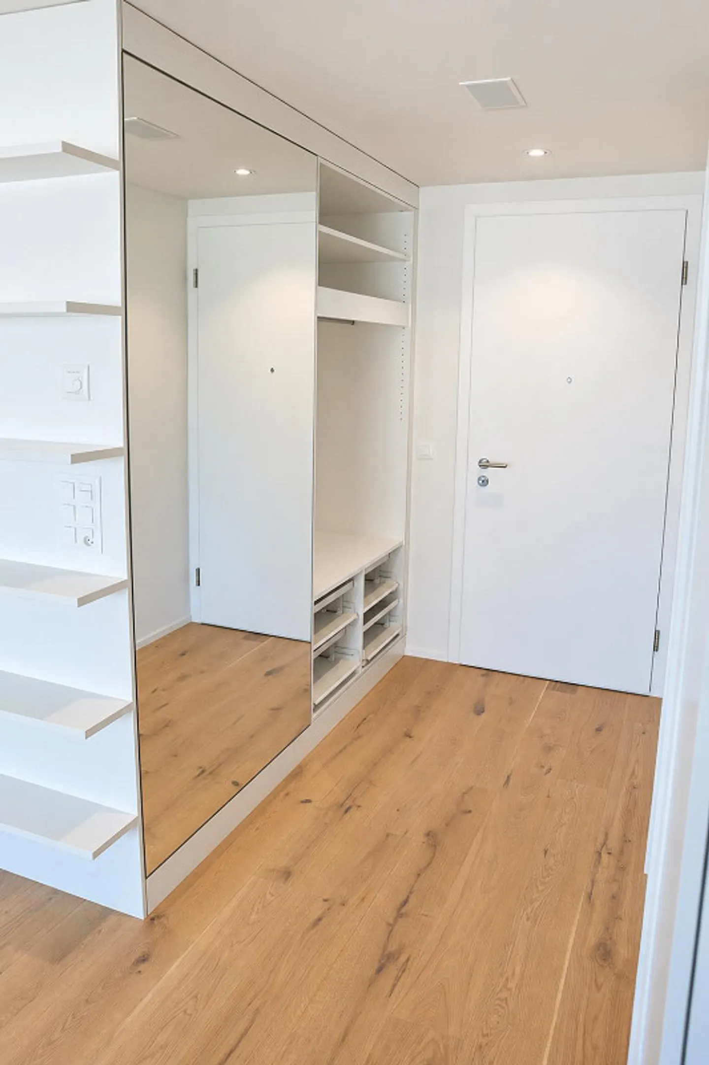 Top modern 3.5-room apartment in ownership standard - MINERGIE - Photo 4 of 14