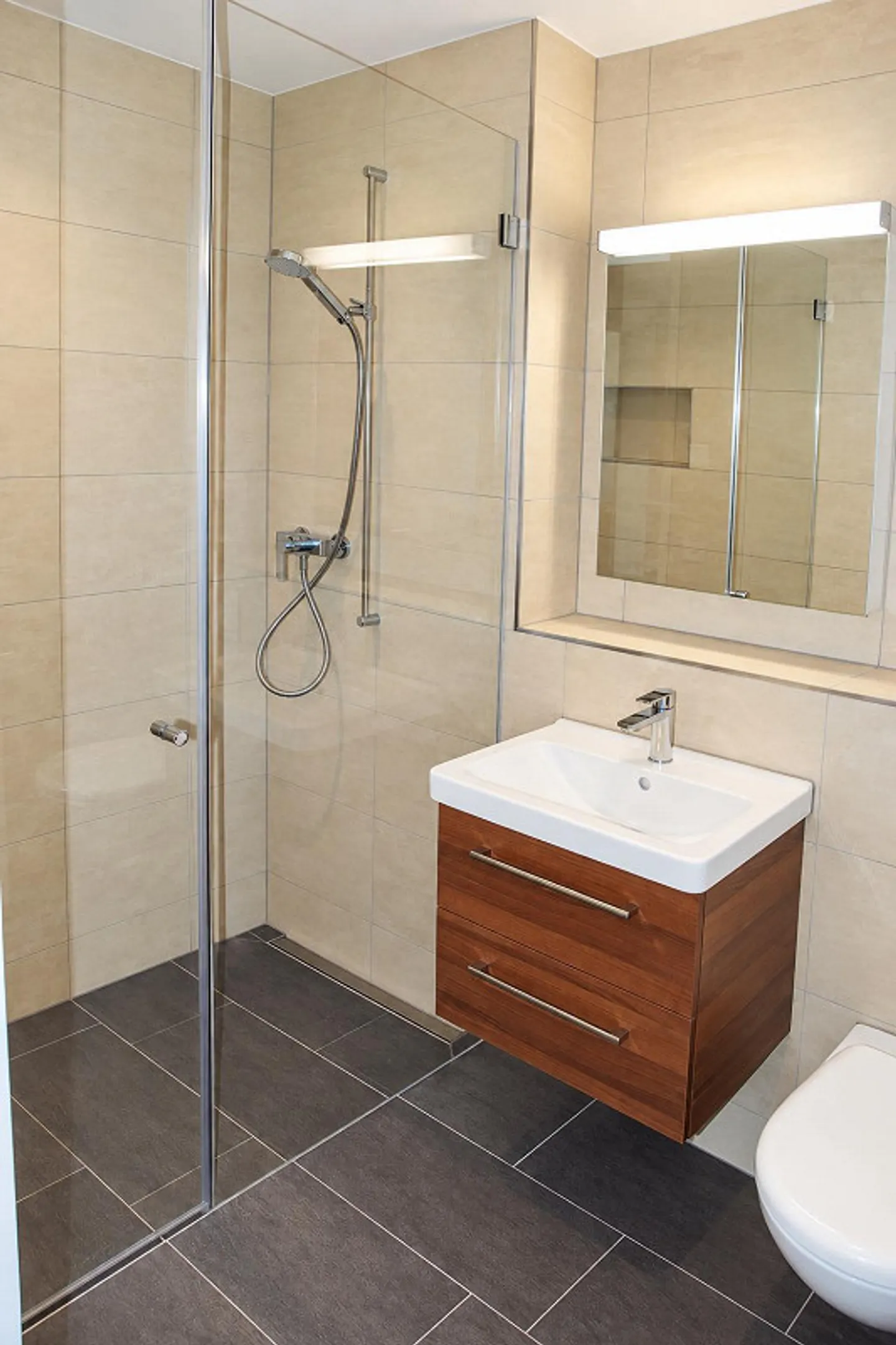 Top modern 3.5-room apartment in ownership standard - MINERGIE - Photo 8 of 14