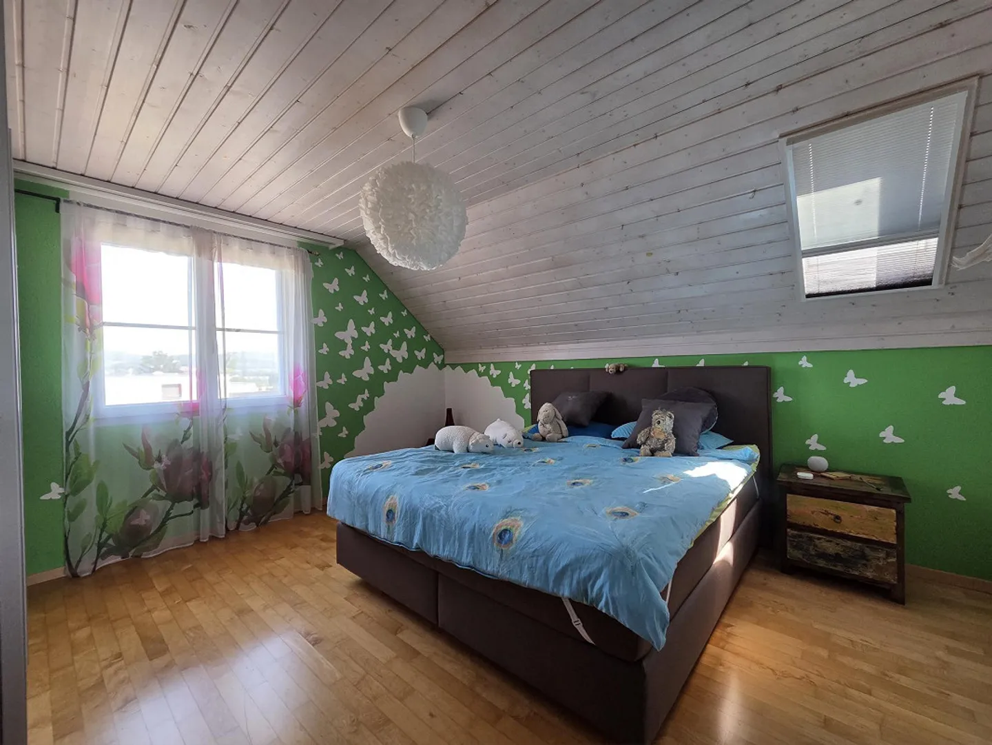 Véranda et terrasse avec beaucoup d'espace pour se détendre et profiter - Photo 8 sur 12