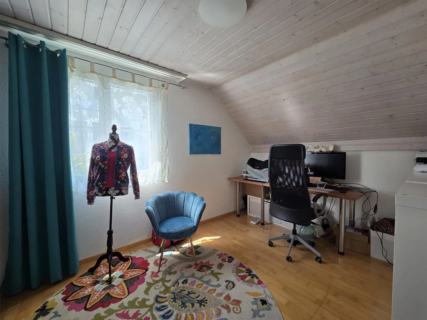 Véranda et terrasse avec beaucoup d'espace pour se détendre et profiter - Photo 9 sur 12
