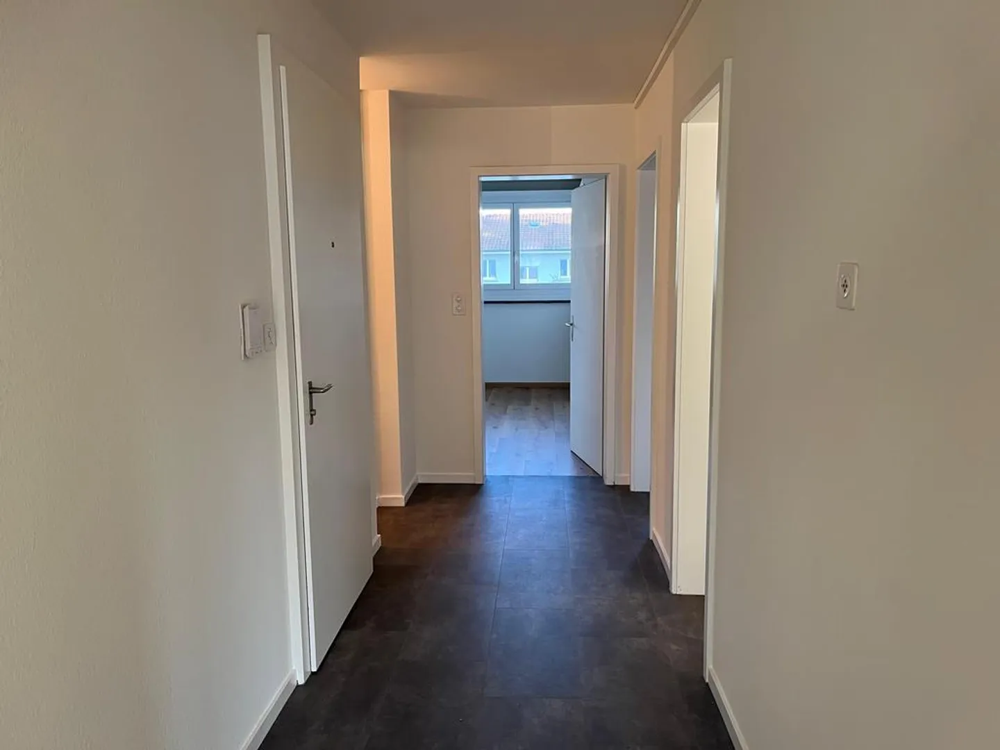 Spacious 3.5-room apartment in Muttenz - Photo 5 of 10