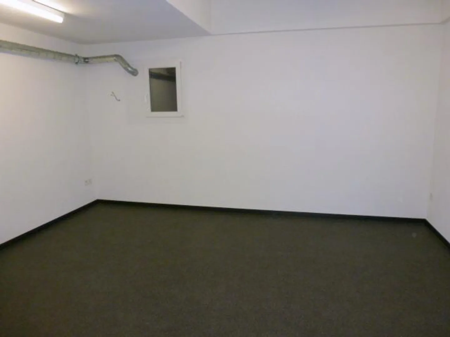 Vielseitiger Gewerberaum - Foto 1 von 4