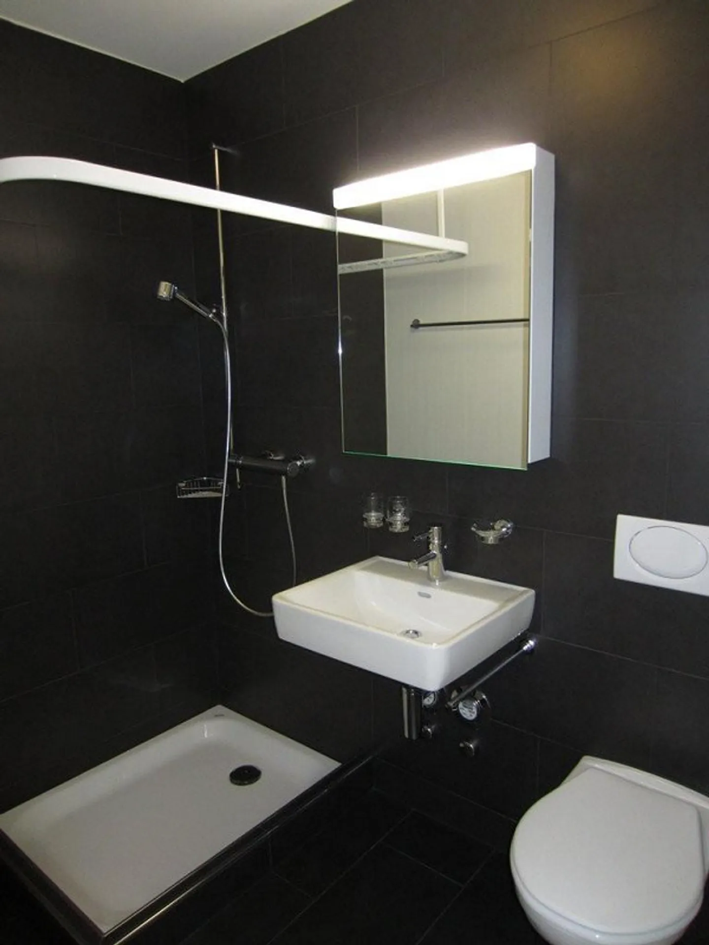 Appartement moderne de 4,5 pièces dans le complexe Volta West à Bâle - Photo 4 sur 8