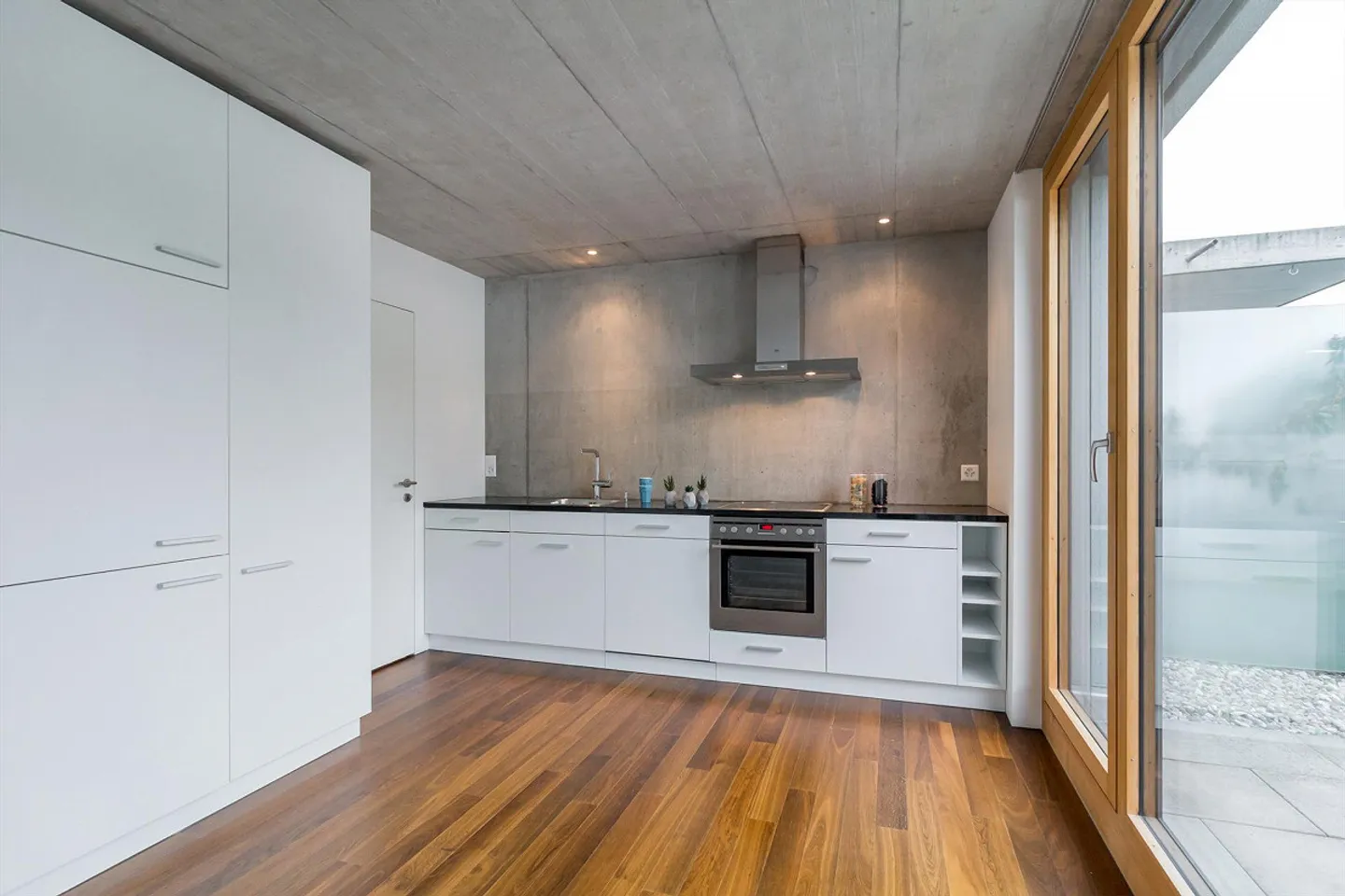 moderne Wohnung an zentraler Lage - Foto 1 von 7