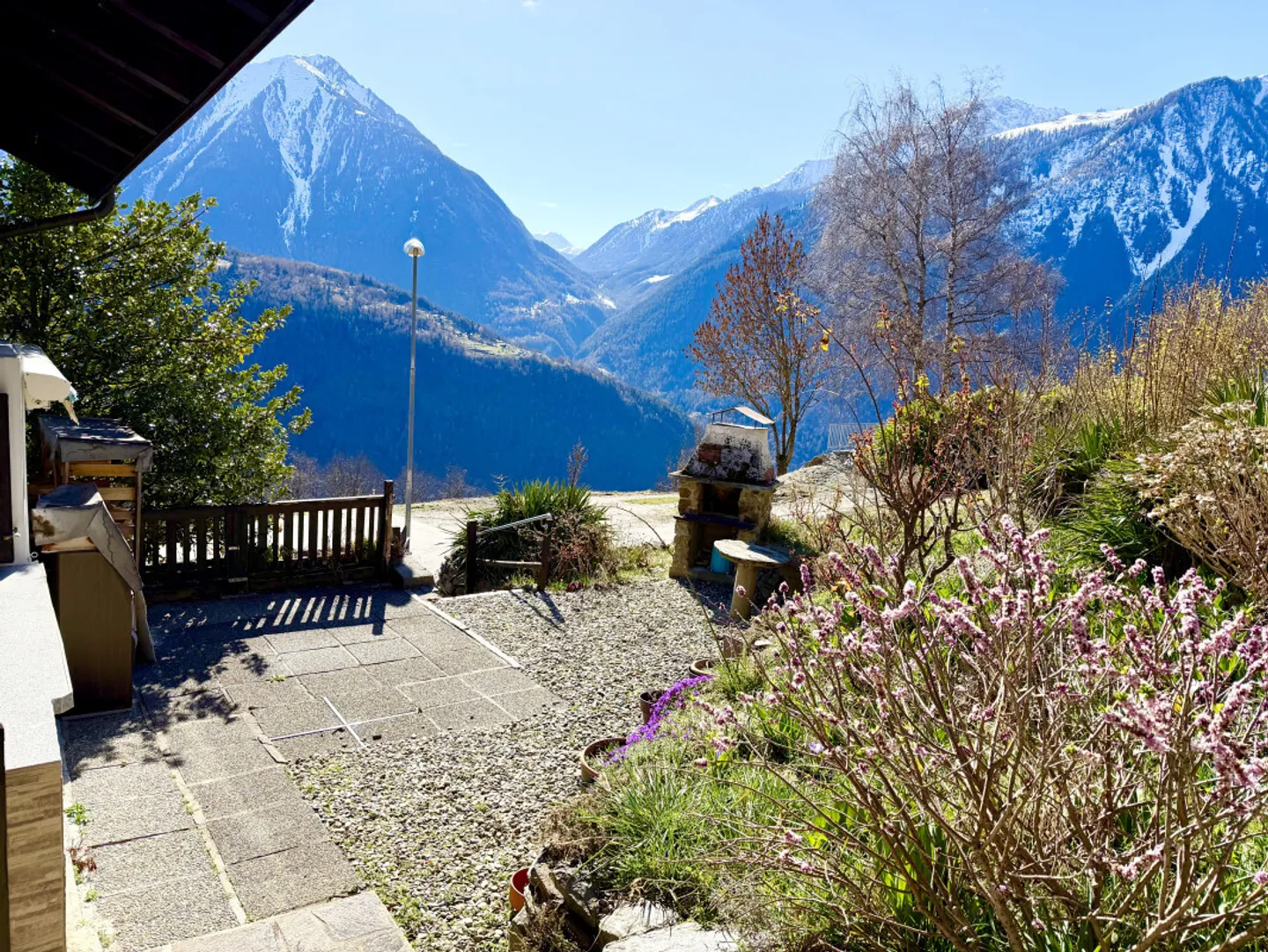 Chalet semi-indipendente affascinante con vista eccezionale a Ravoire, a 5 minuti da Martigny - Foto 2 di 13