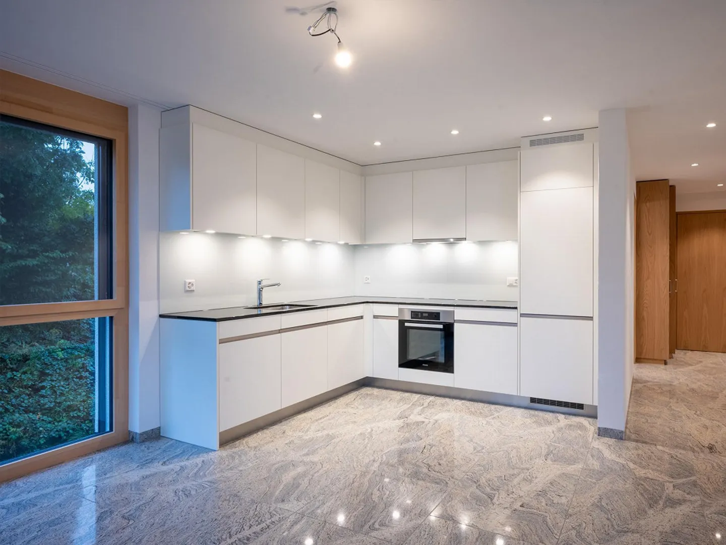 Vivere in alto sopra il Lago di Costanza con un ottimo standard di espansione - Foto 5 di 19