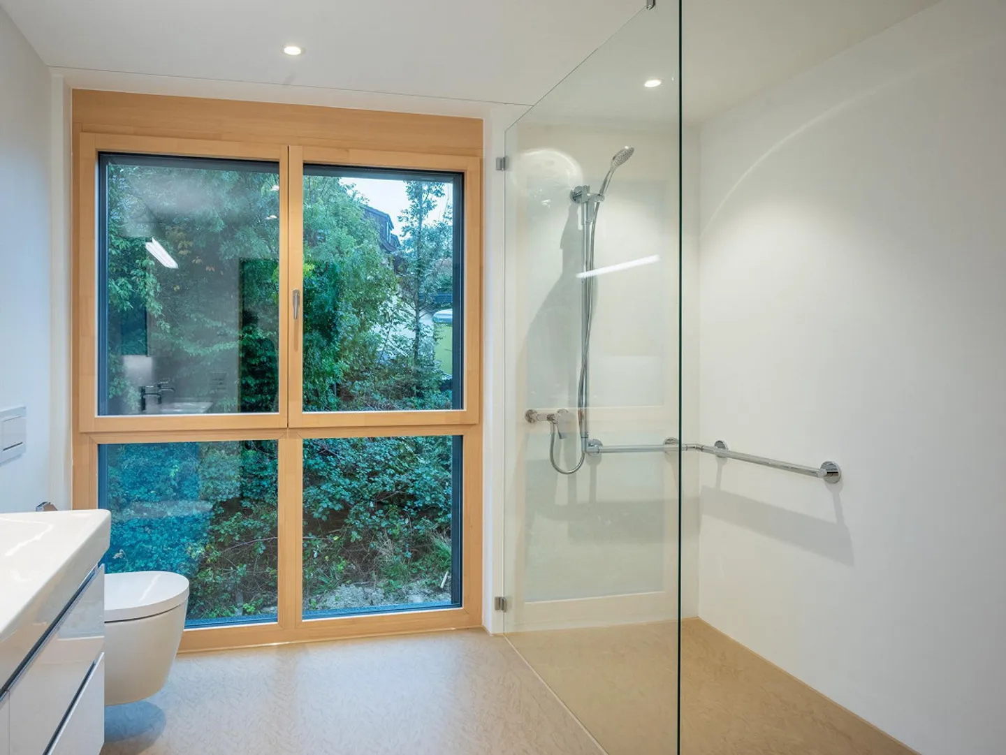 Vivere in alto sopra il Lago di Costanza con un ottimo standard di espansione - Foto 8 di 19