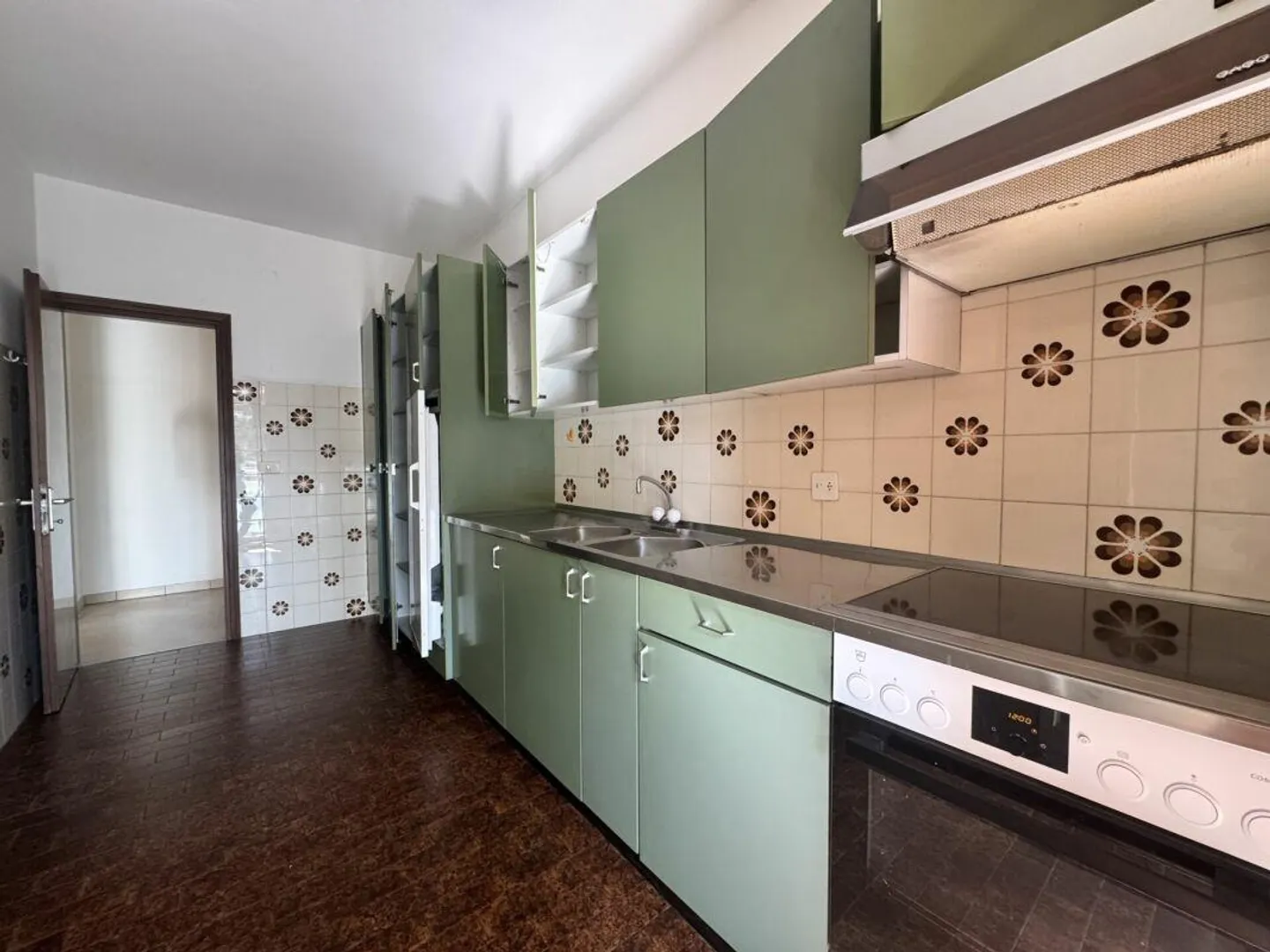 Bright apartment on the 5th floor to renovate - Photo 5 of 5