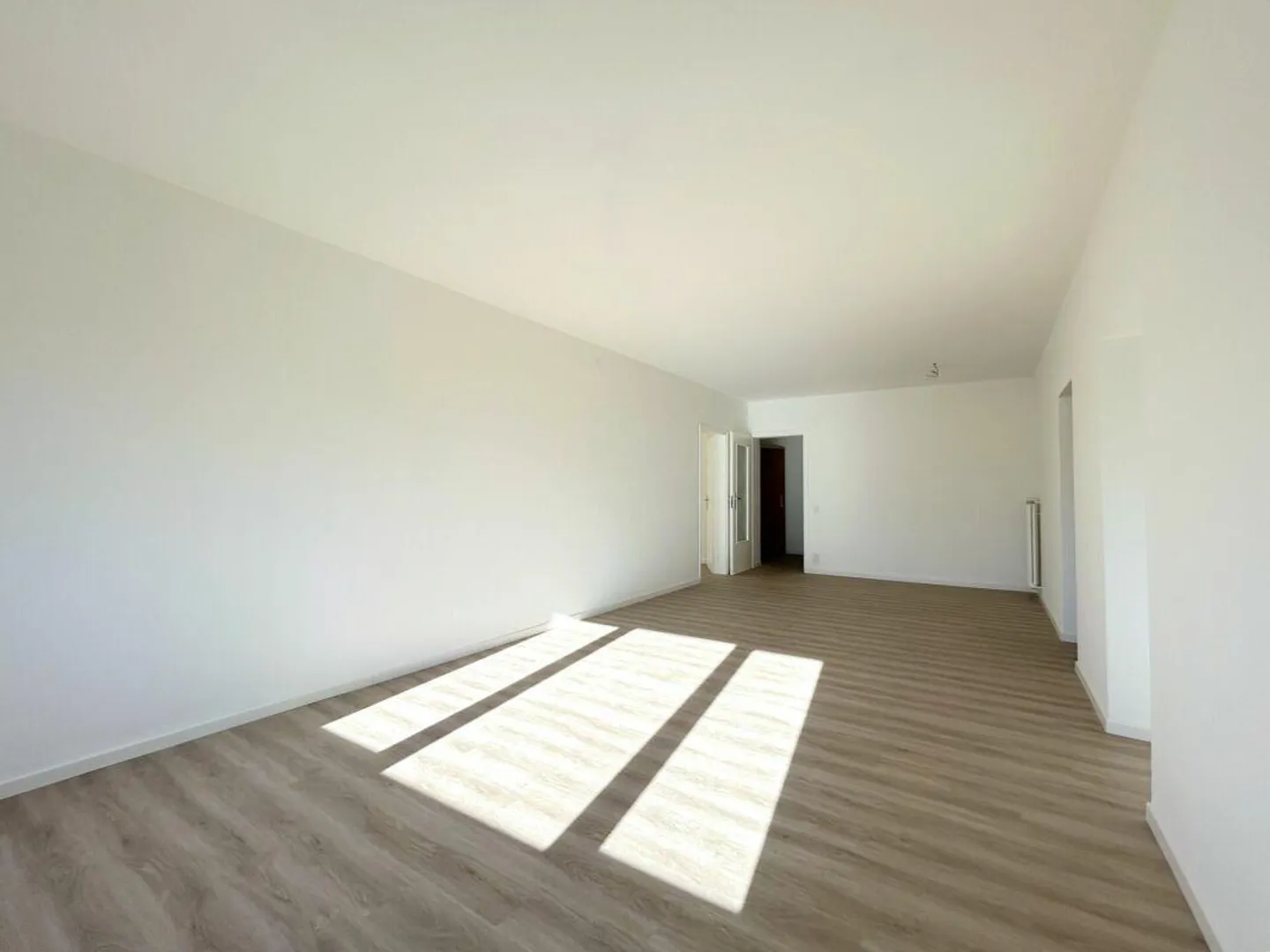 Bell'appartamento di 3,5 locali al 2° piano nel cuore di Tegna - Foto 4 di 11