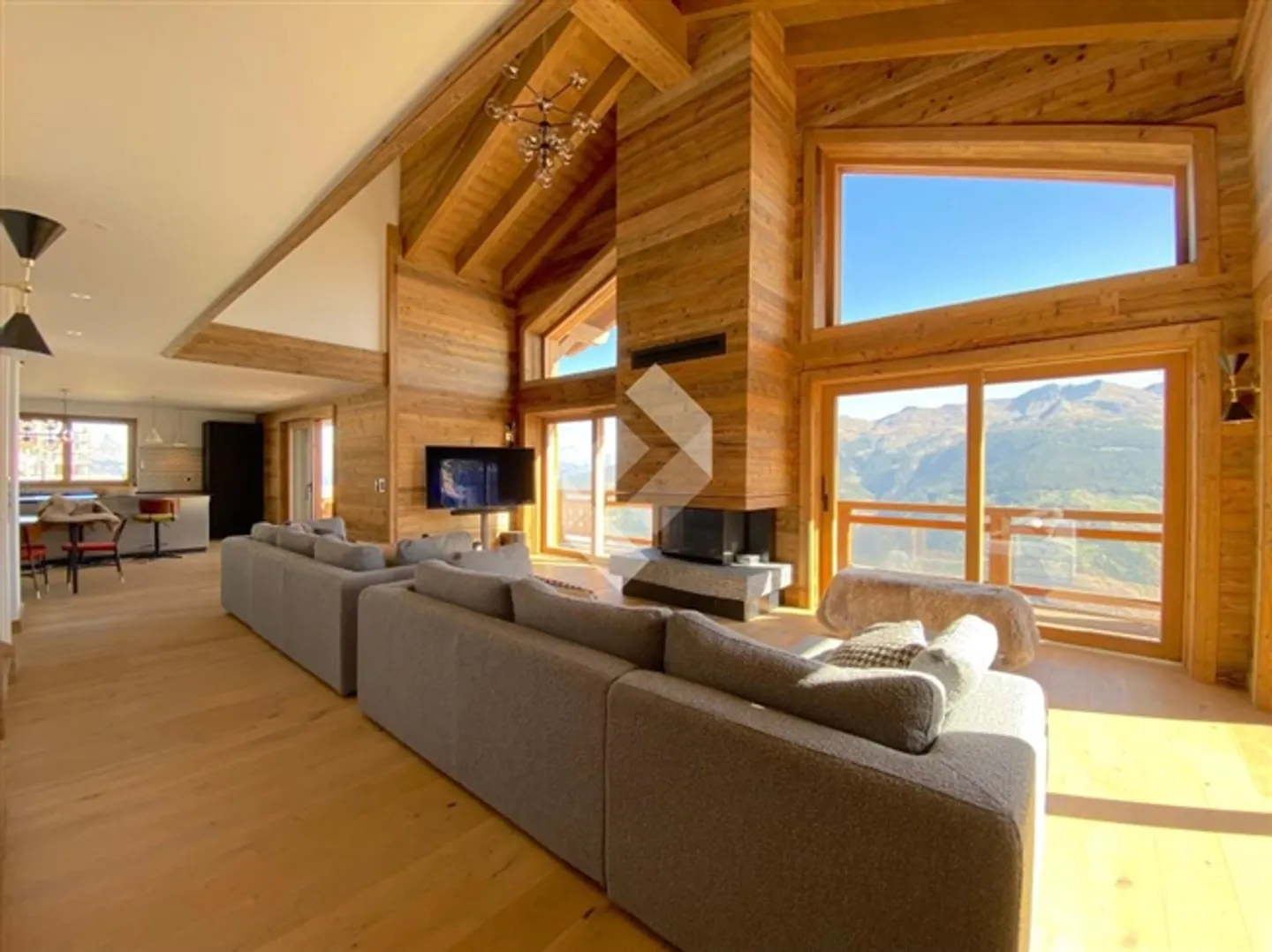 «Herrliches Ski-in-Ski-out-Chalet» - Foto 1 von 13